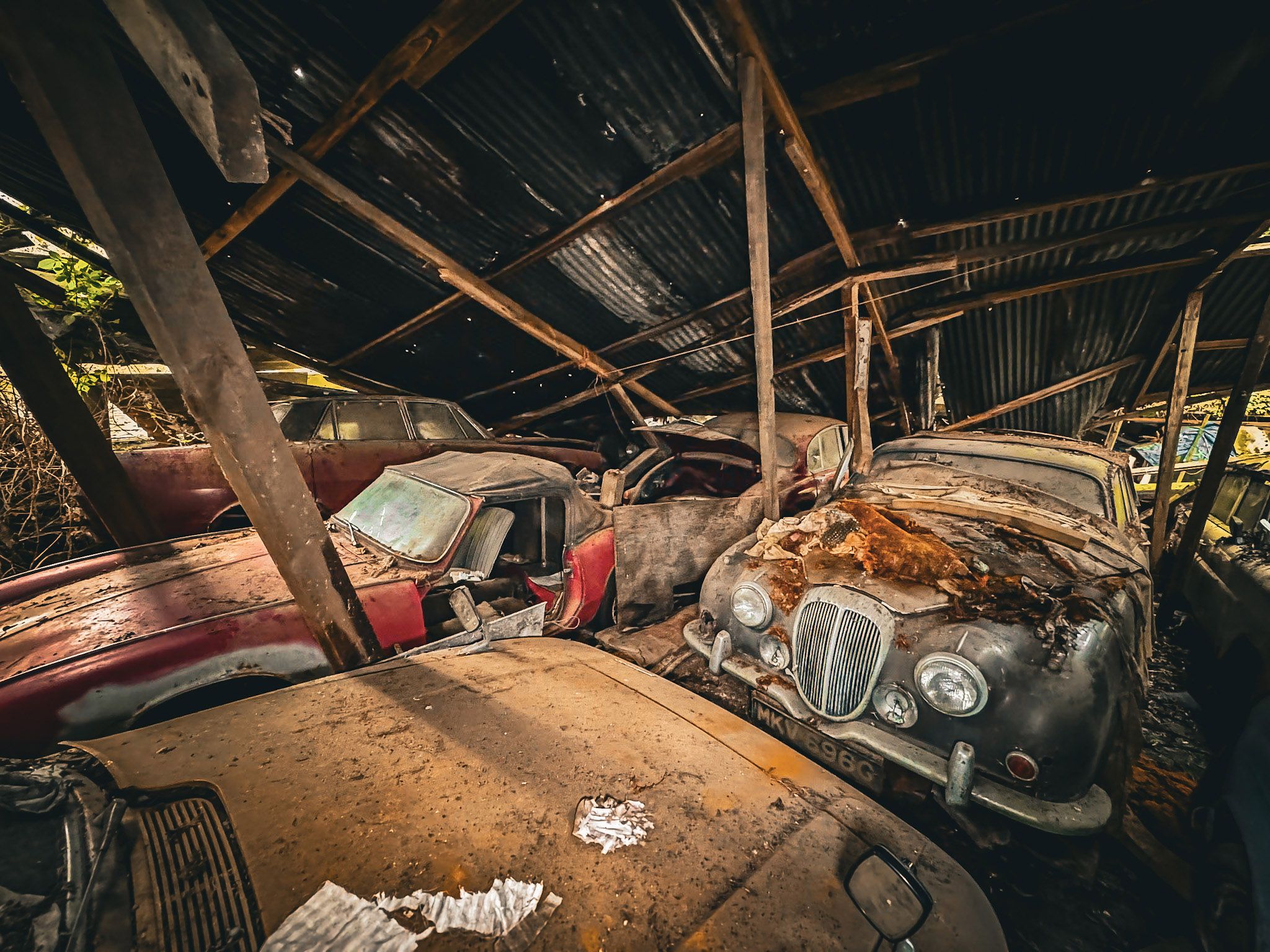 2048x1536 I found a vintage car graveyard in a UK forest couldn't see as it was so overgrown. iconic motors were left to rot