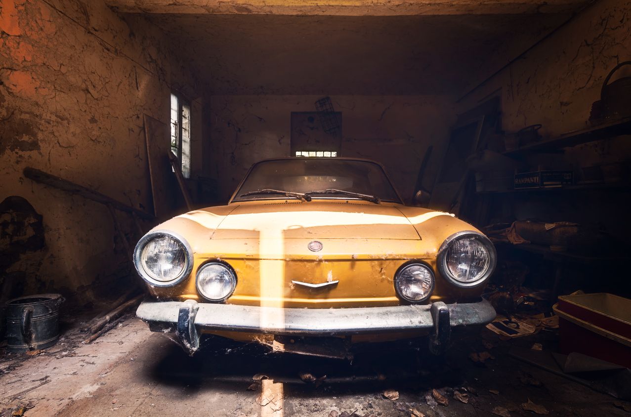 1277x844 Wonderful Vehicles are Reduced to Rust Photography