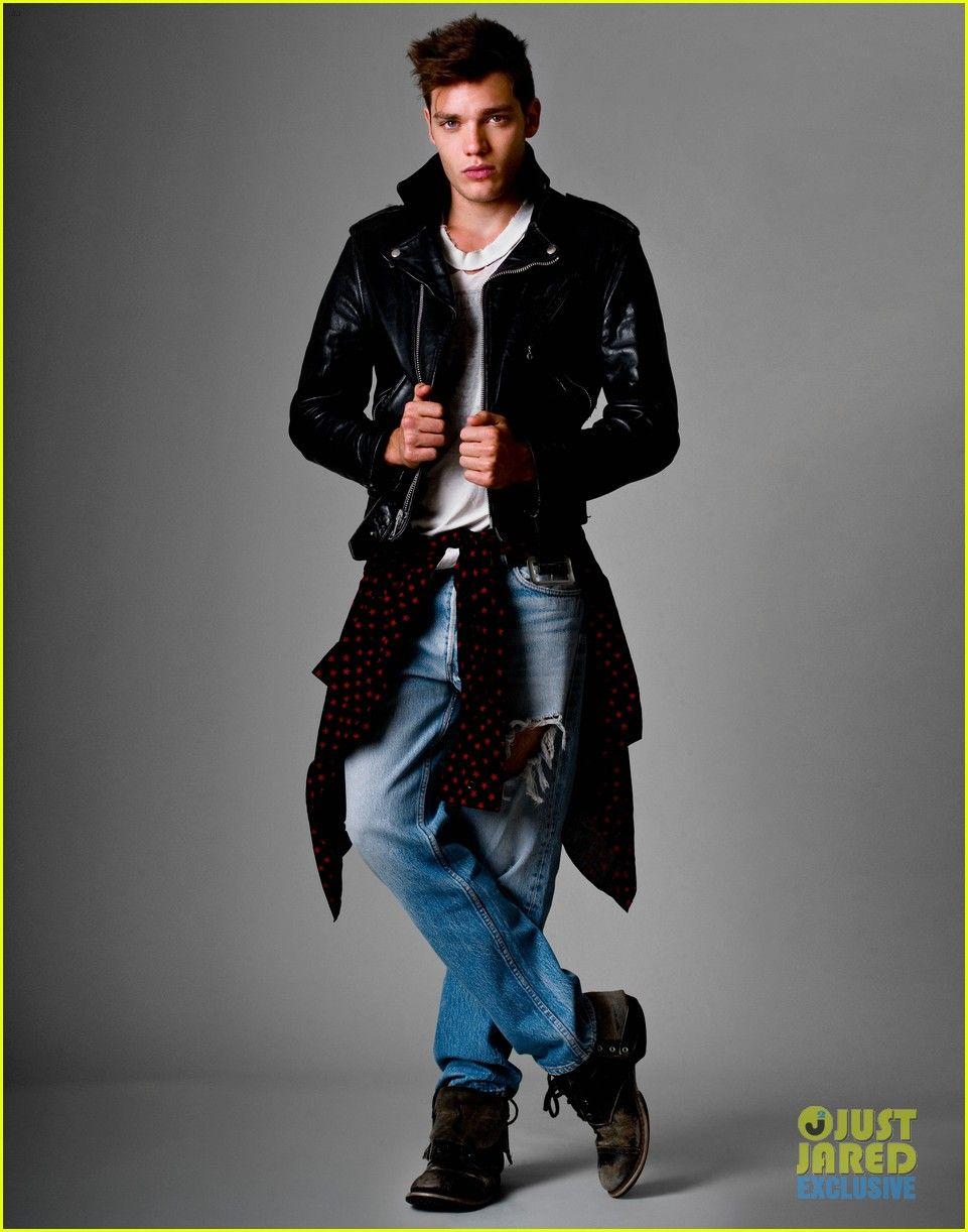 961x1222 Dominic Sherwood: Just Jared Spotlight of the Week Exclusive