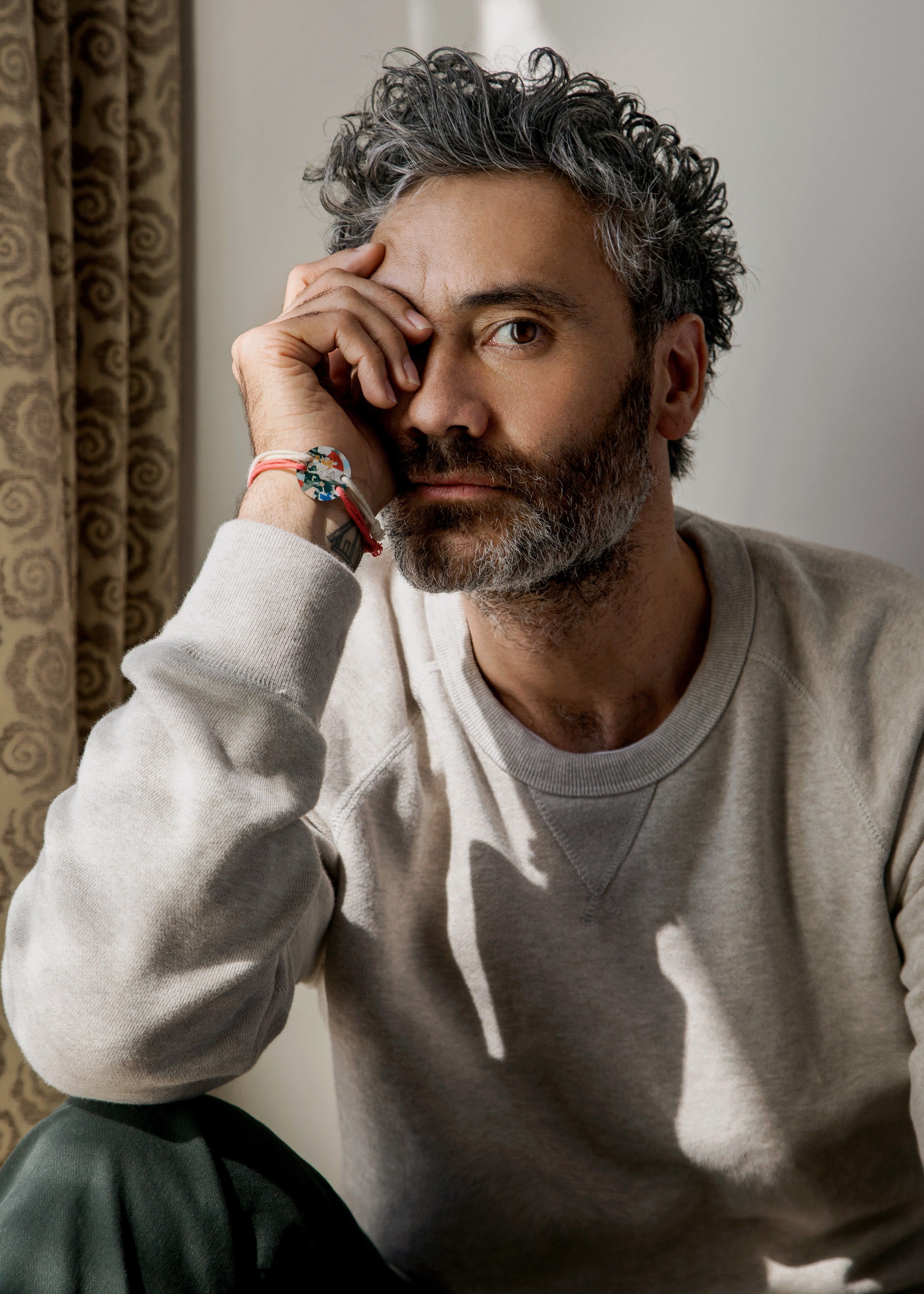 2857x4000 Taika Waititi Wallpaper