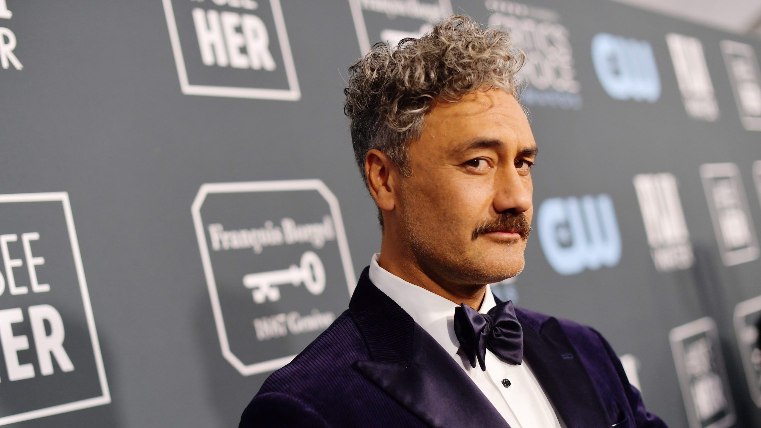 2560x1440 Taika Waititi Wallpaper