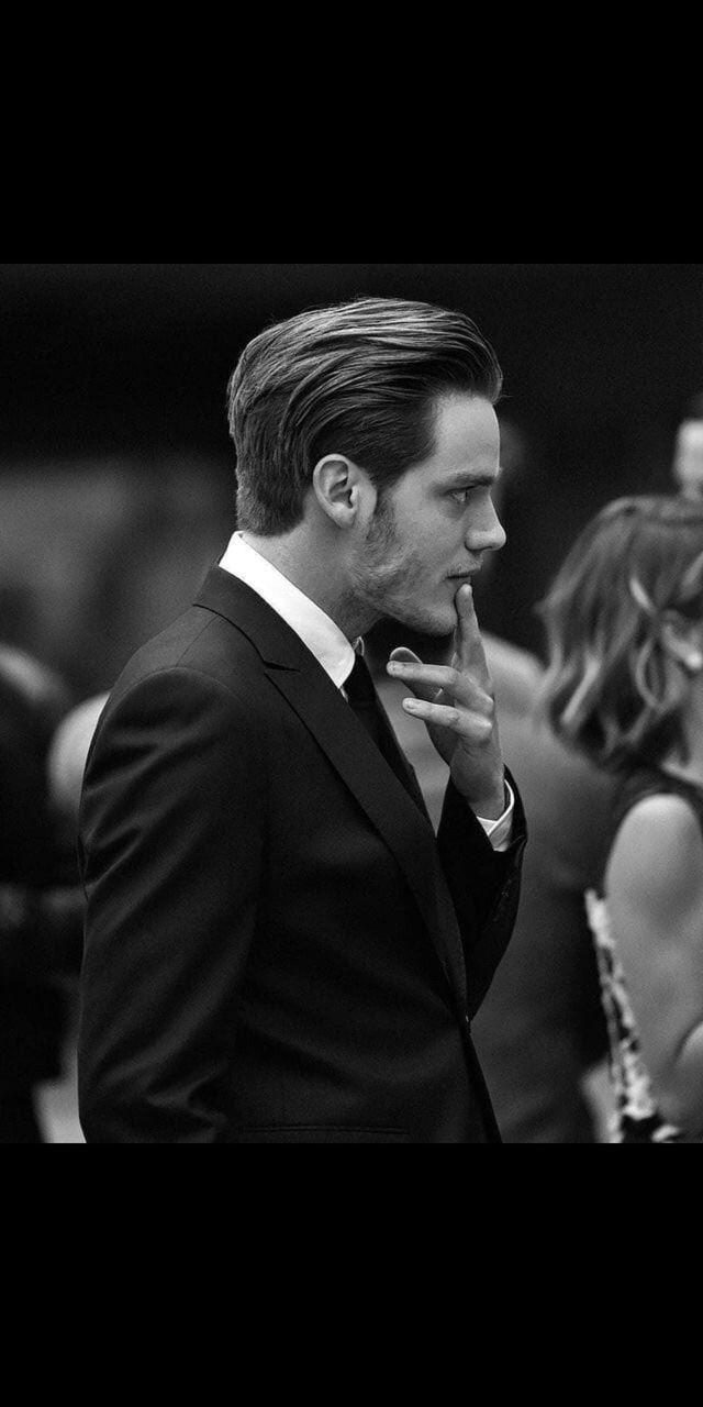 640x1280 image about Dominic Sherwood. See more about