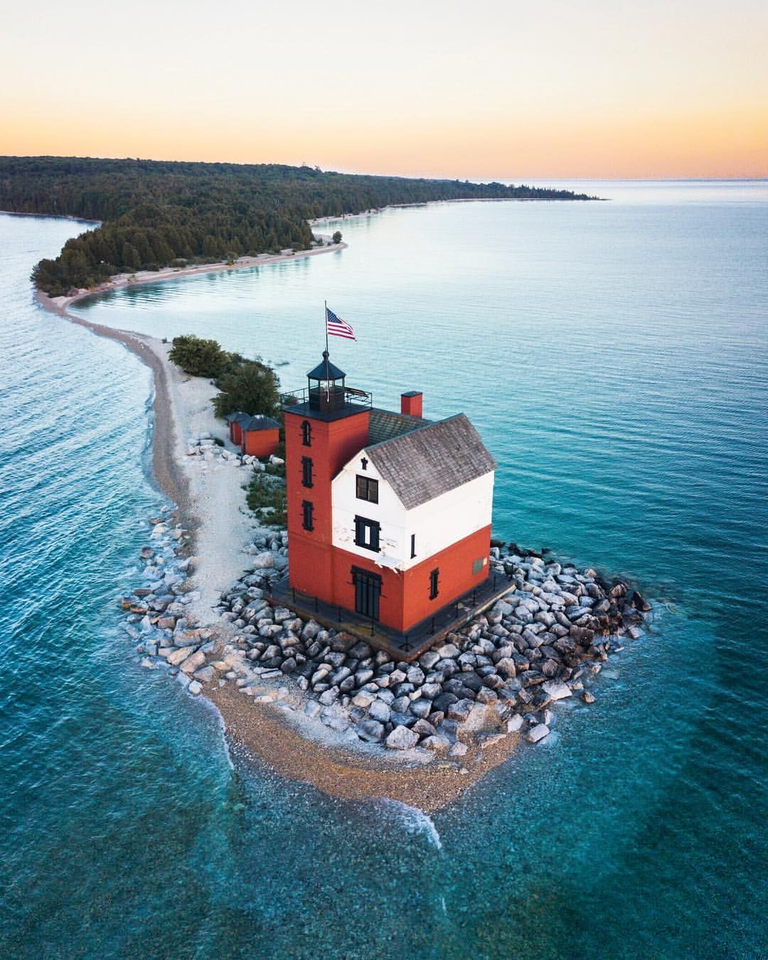 1080x1350 Mackinac Island Wallpaper