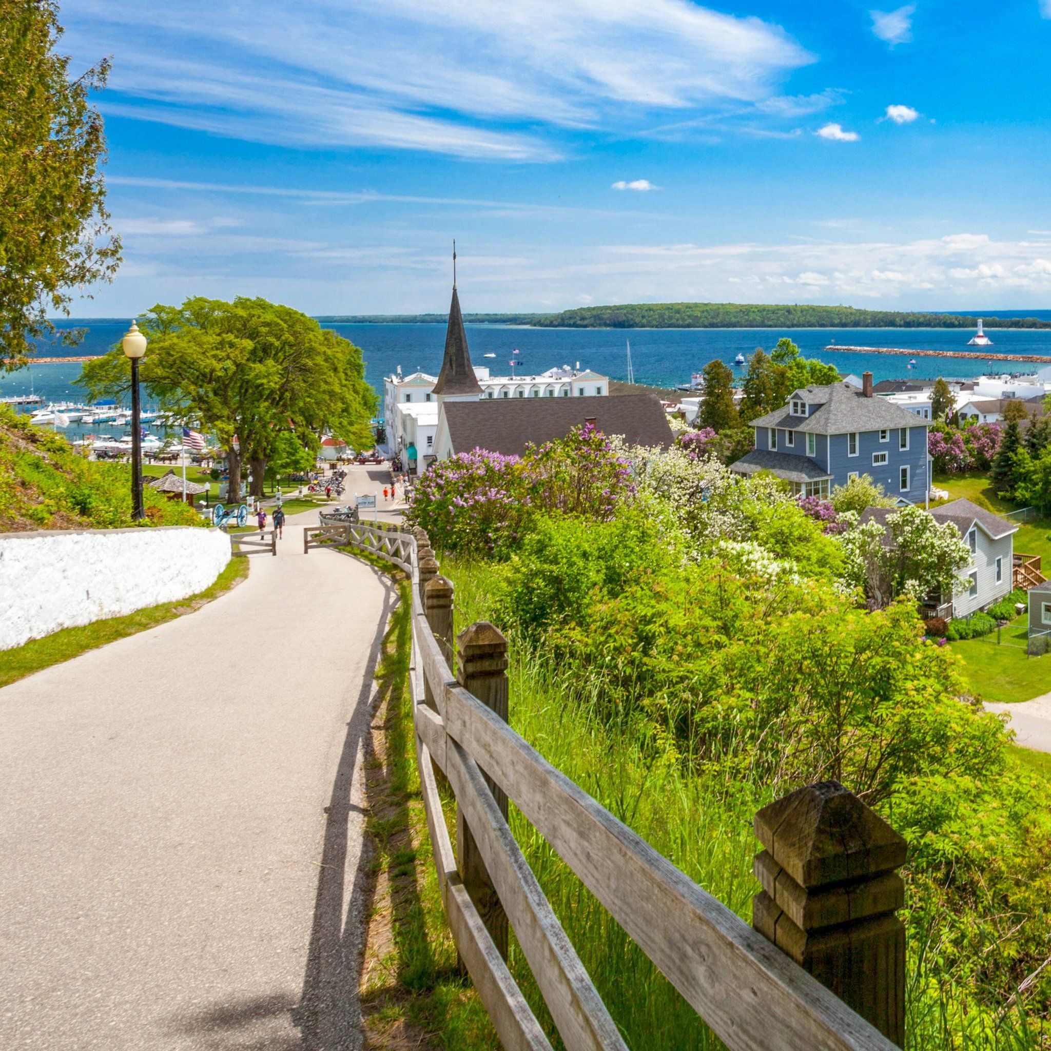 2048x2048 Mackinac Island Wallpaper