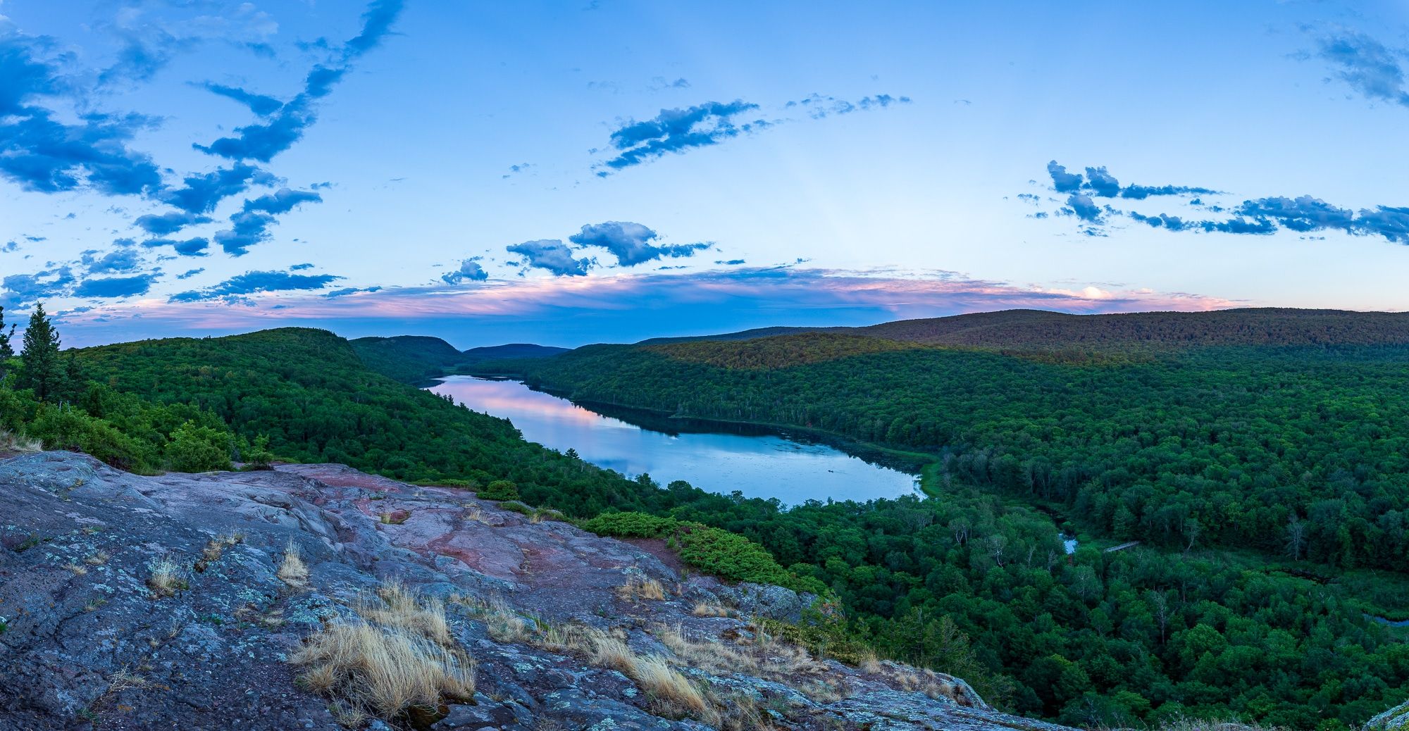 2000x1038 Upper Peninsula of Michigan