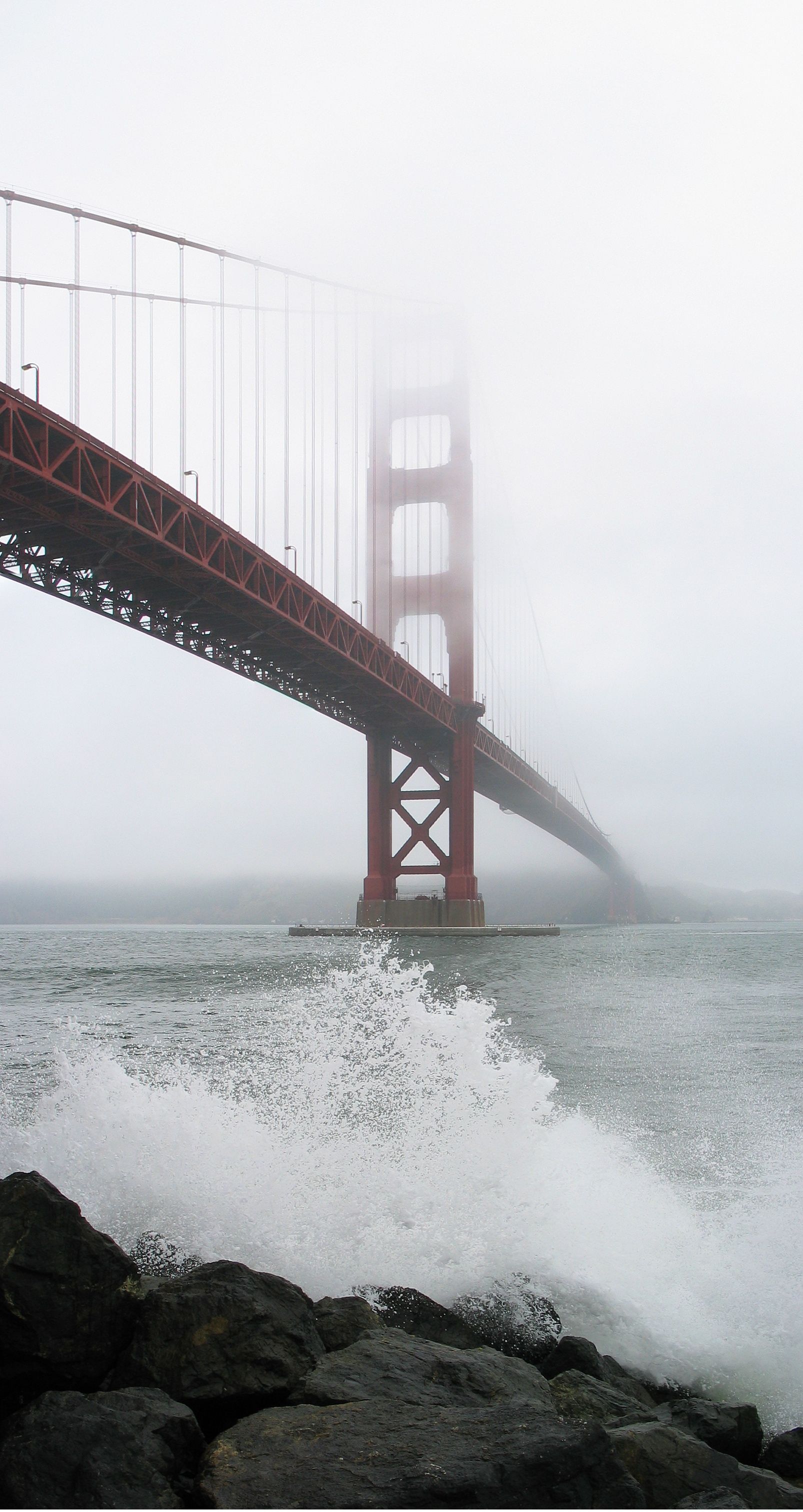 1606x3024 SF Golden Gate Bridge splash