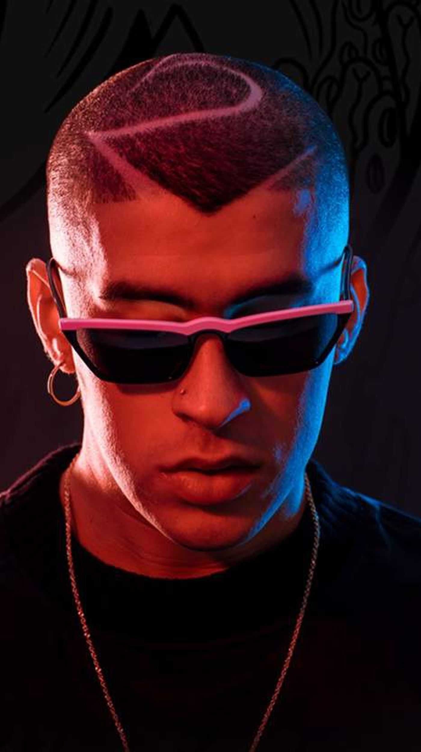 1400x2500 Bad Bunny Wallpaper