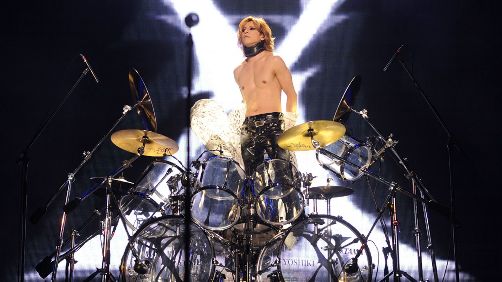 1600x900 Yoshiki, X Japan: 10 drummers that blew my mind