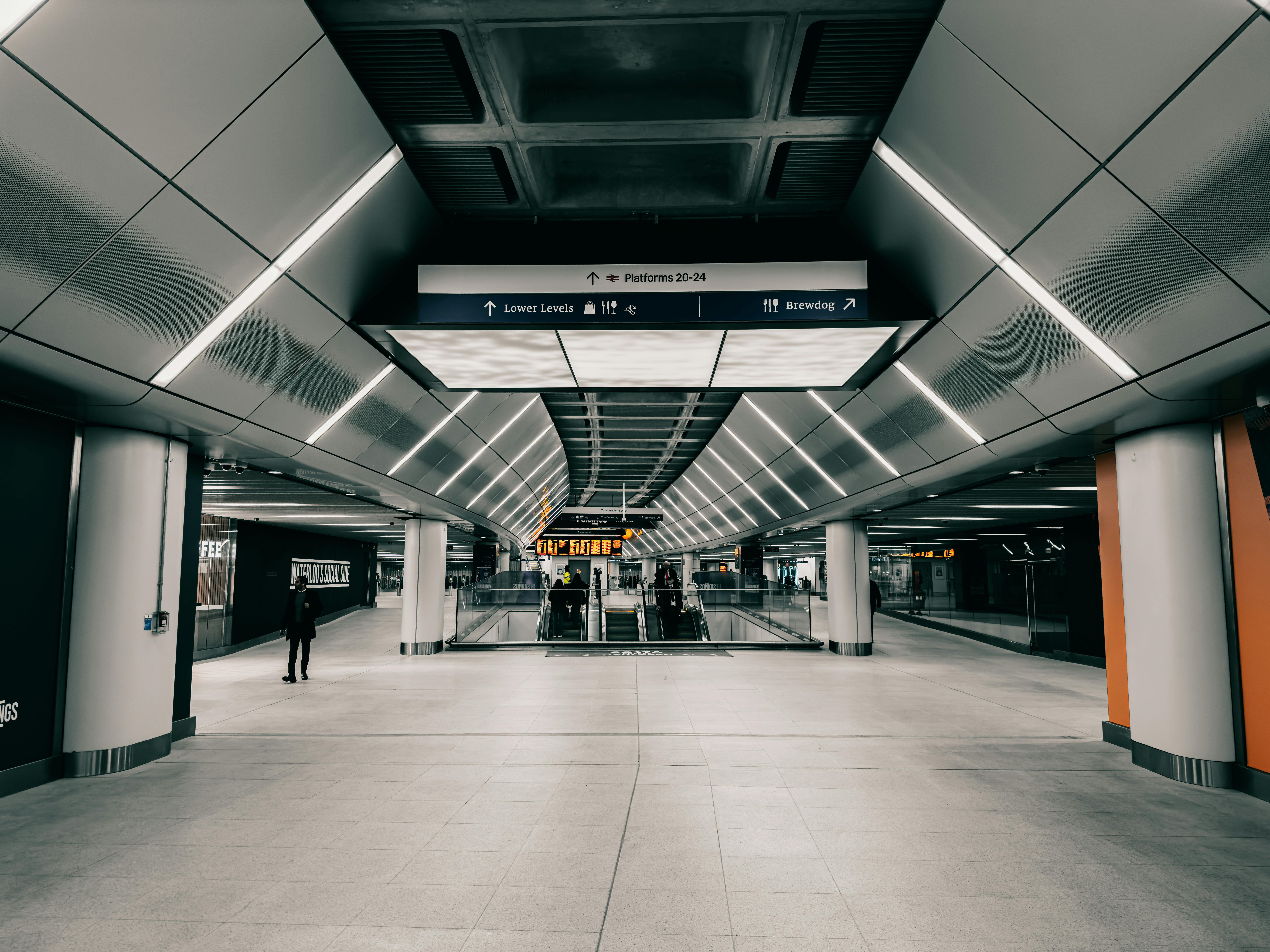 7993x5995 Empty Metro Station Hall · Free