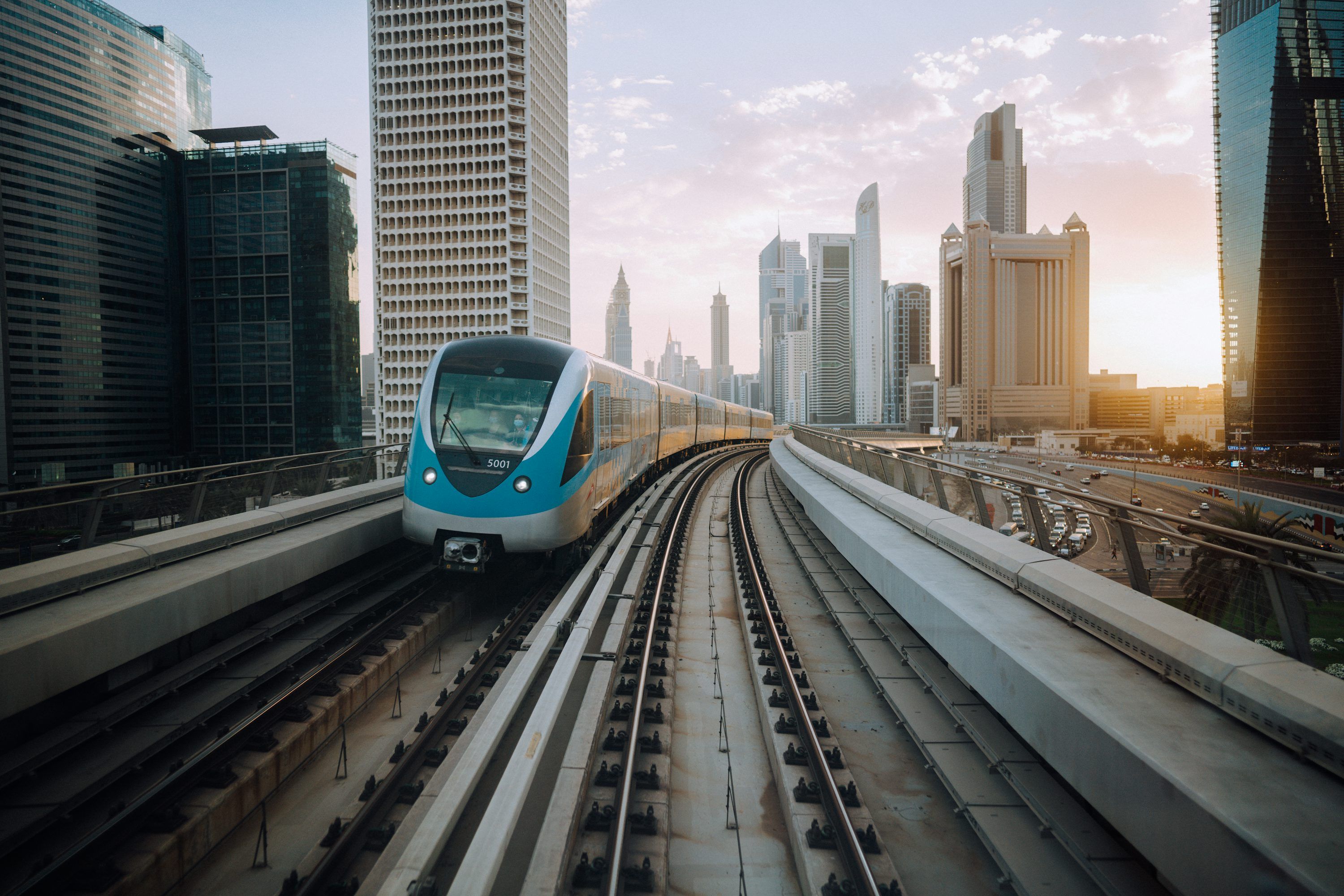 3000x2000 1K+ Metro Picture. Download Free Image