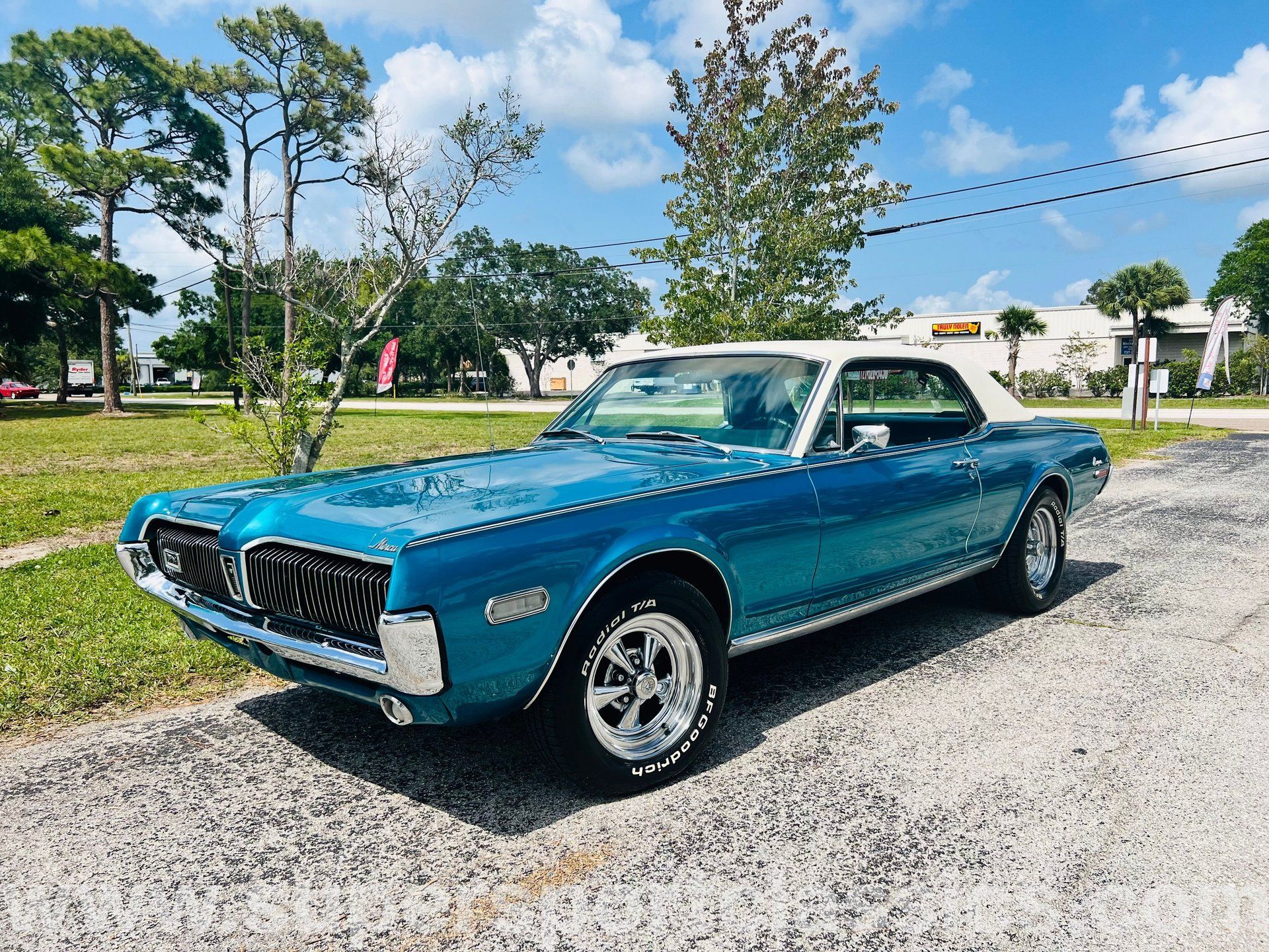1920x1440 Mercury Cougar