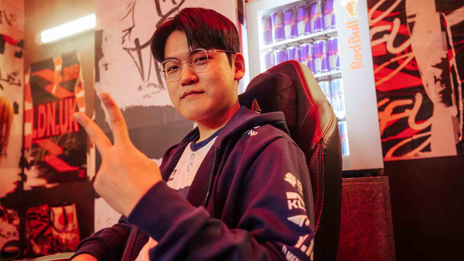 1600x900 T1 Gumayusi Hints At Possible Post Worlds 2023 T1 Shuffle