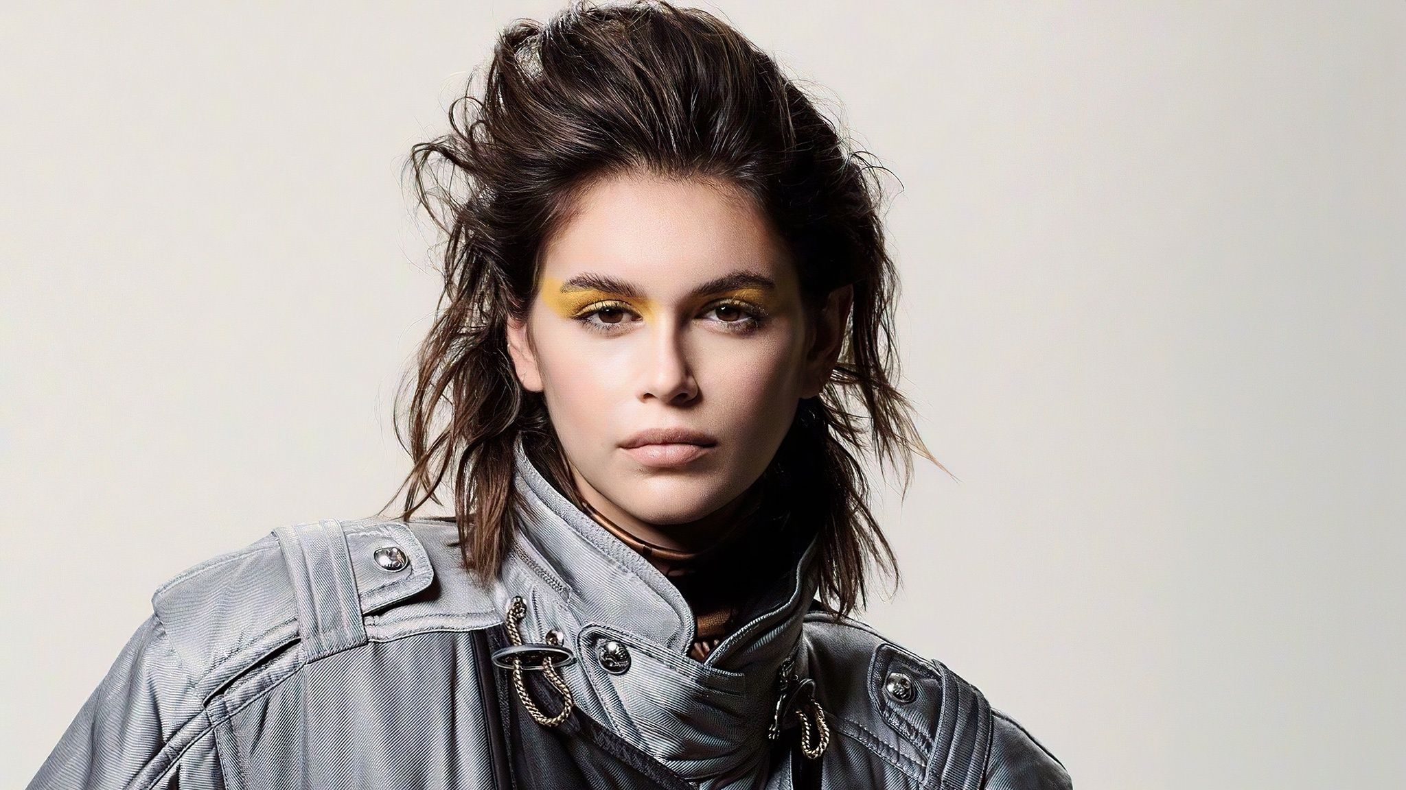 2048x1152 Kaia Gerber Wallpaper