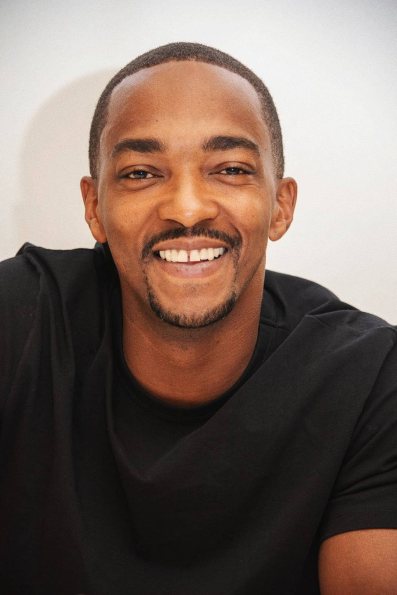 1282x1920 Download Anthony Mackie Smile Wallpaper
