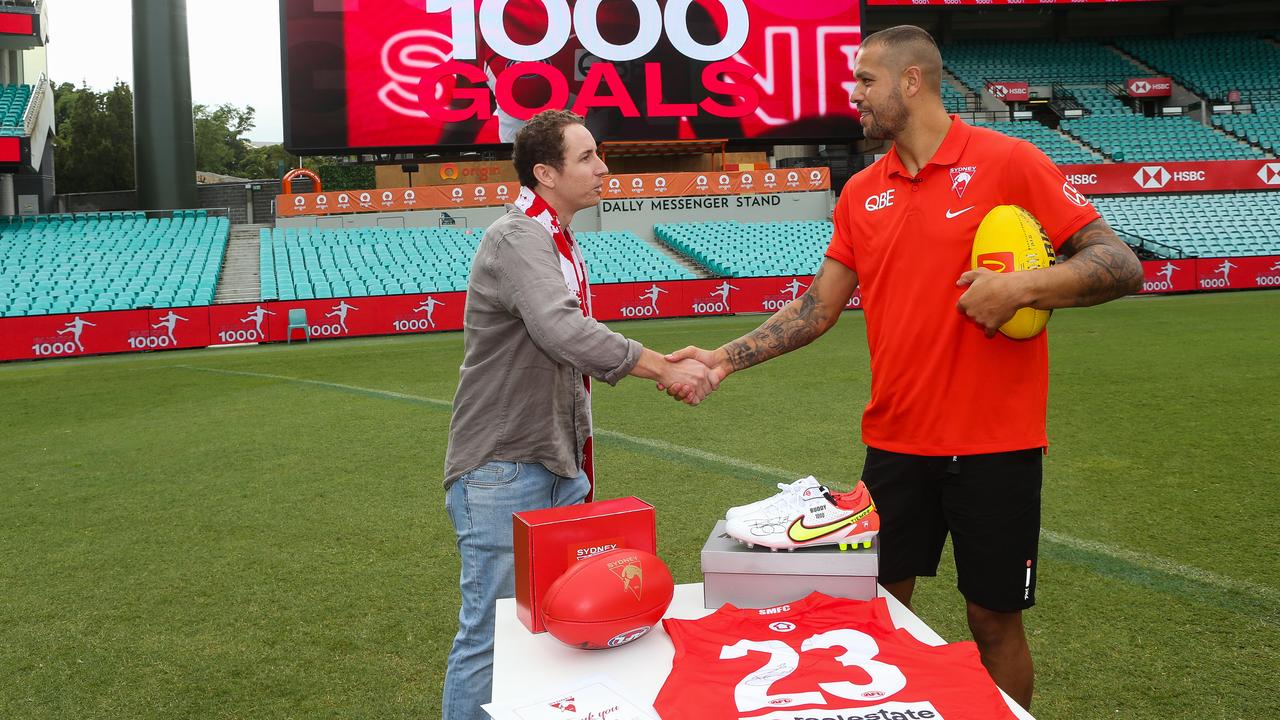 1280x720 AFL news 2022: Lance Franklin 1000 goals, Buddy gets ball back from Sydney Swans fan Alex Wheeler