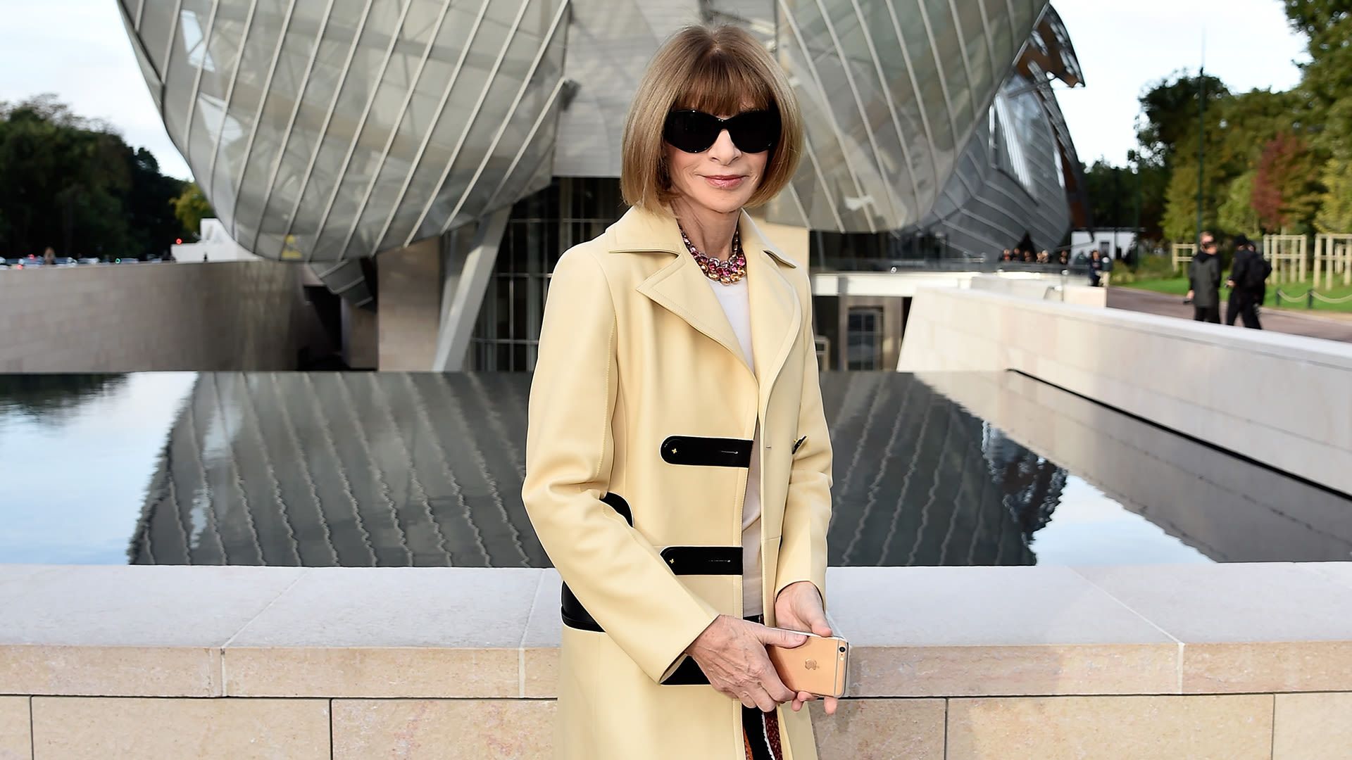 1920x1080 Watch Paris Fashion Week Highlights: Vogue's Anna Wintour on All the Top Shows. Vogue Fashion Week
