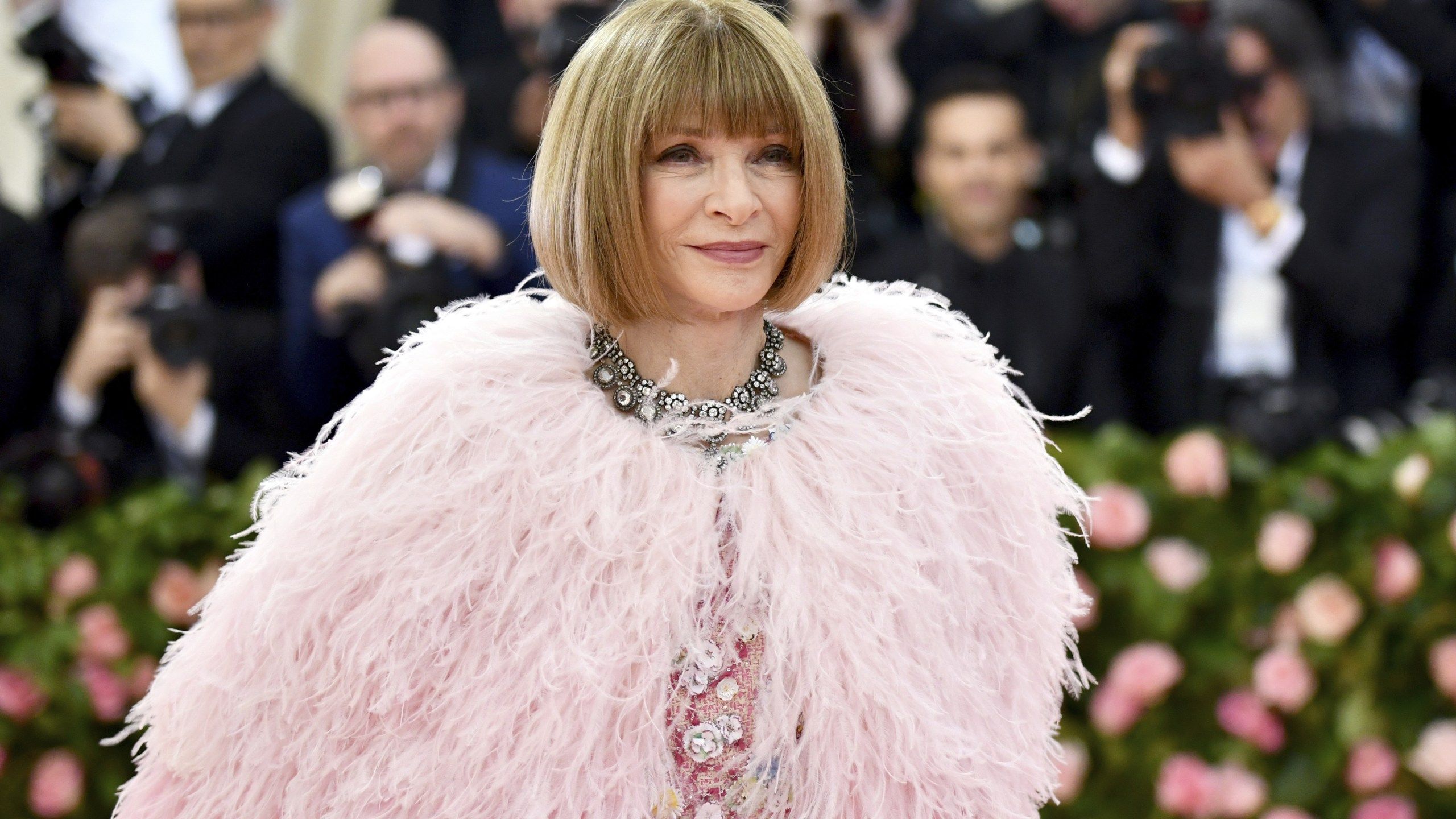 2560x1440 Anna Wintour Is Seeking A New Vogue Editor In Chief But Will Maintain Editorial Control