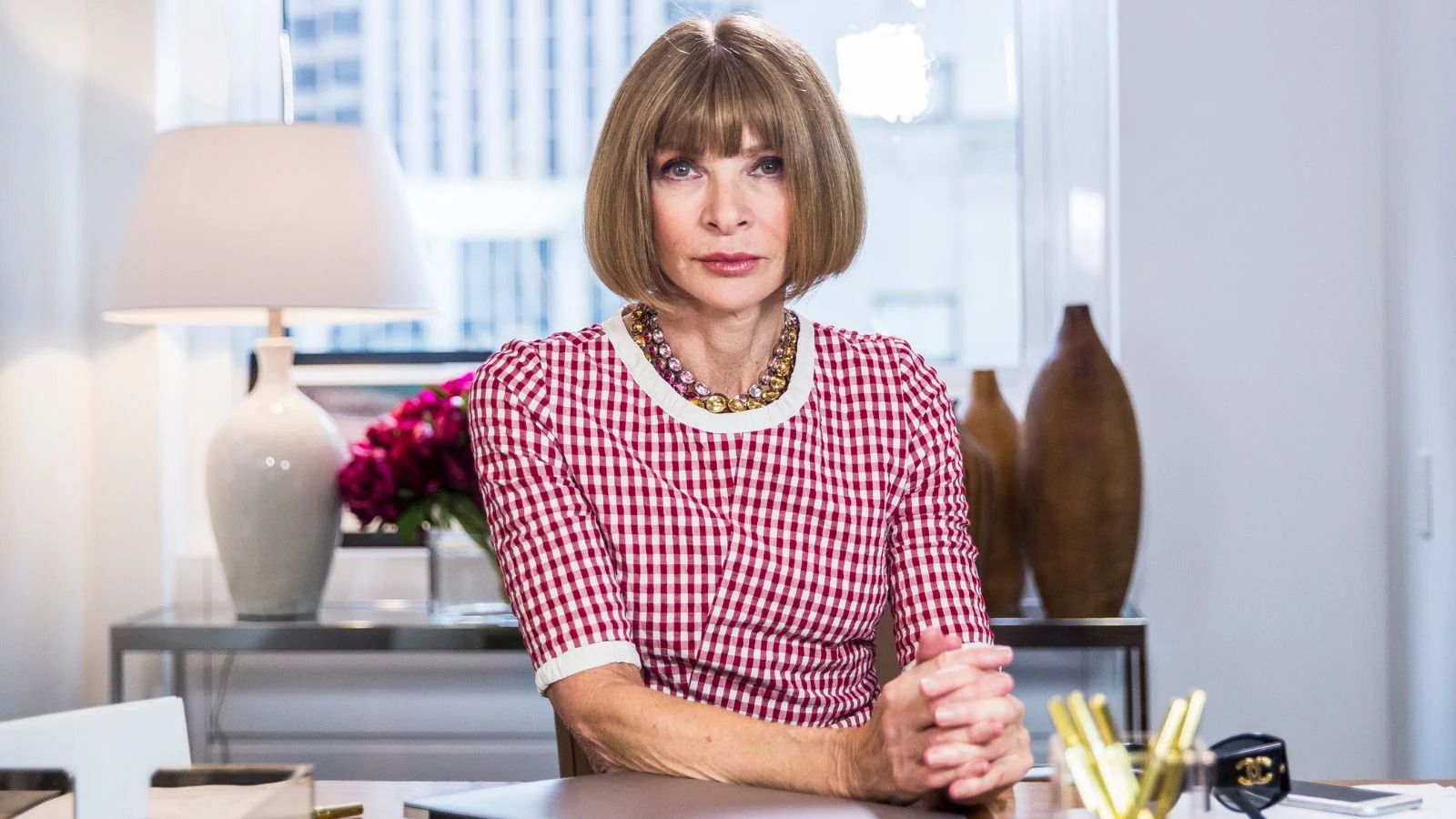 1600x900 Anna Wintour's luxurious living room taps into Hamptons style with a coastal color palette, a gallery wall, and elevated ceramics