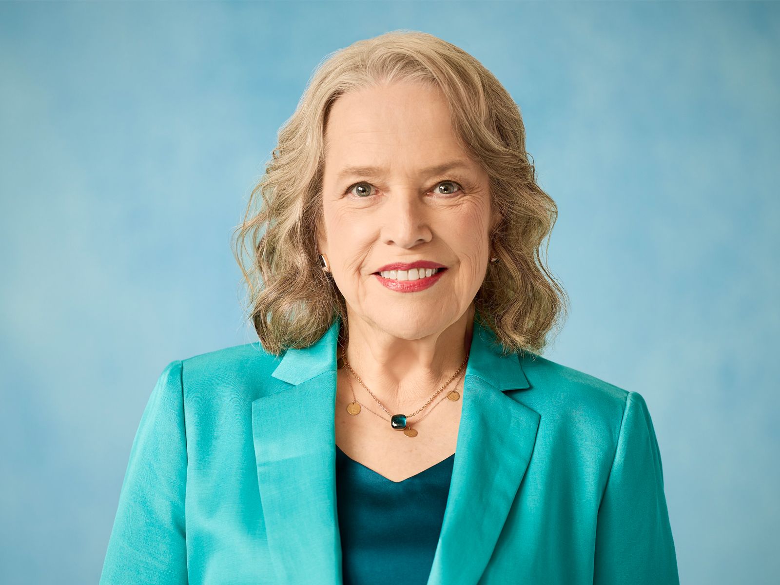 1600x1200 Kathy Bates to receive television showperson of the year award at 2025 ICG Publicists Awards