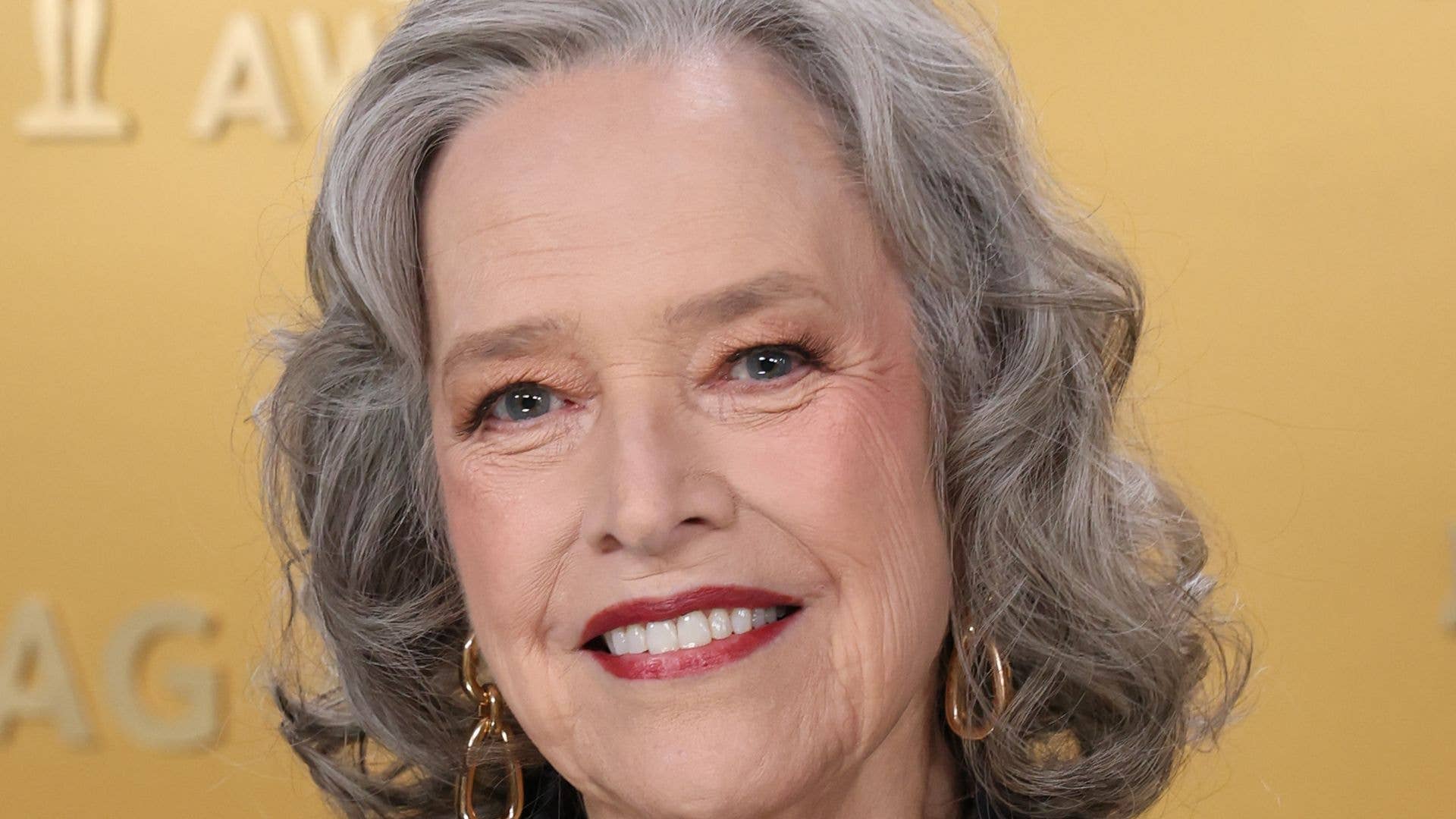 1920x1080 Kathy Bates looks incredible as she showcases 100lbs weight loss in elegant black suit on SAG red carpet. HELLO!
