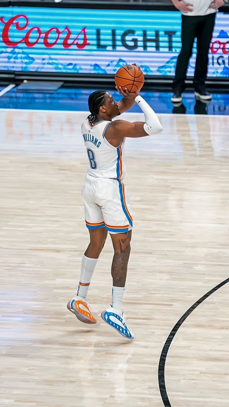 736x1308 Jalen Williams