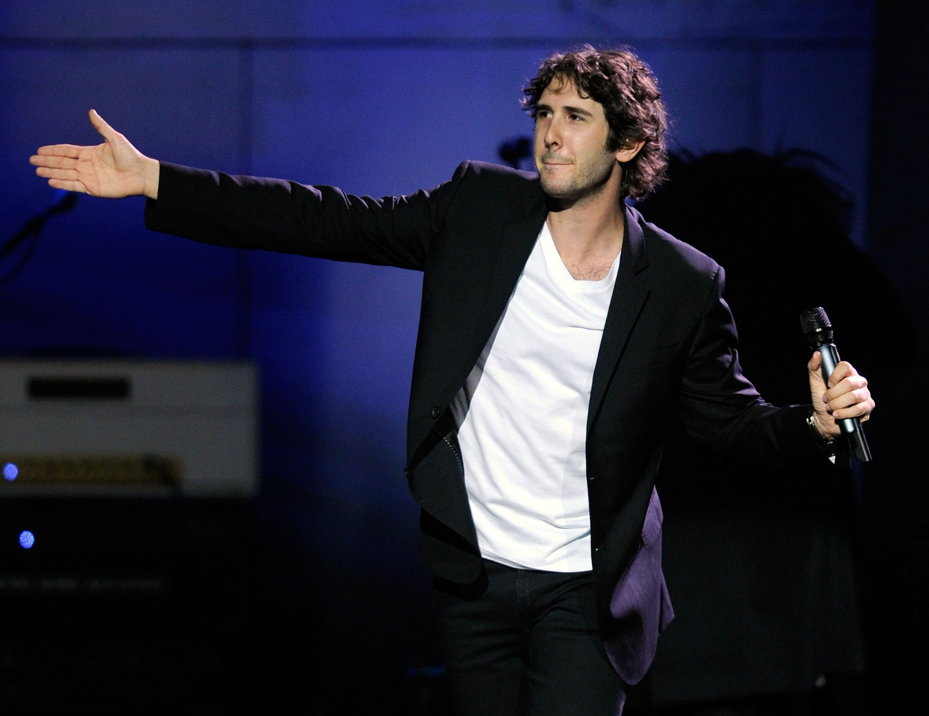 3000x2312 Josh Groban Wallpaper