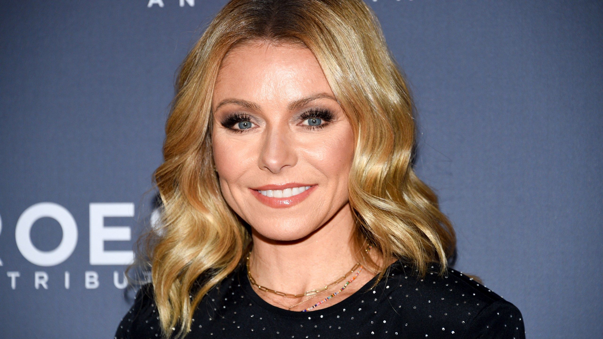 2560x1440 Kelly Ripa's first book, 'Live Wire, ' is coming next year