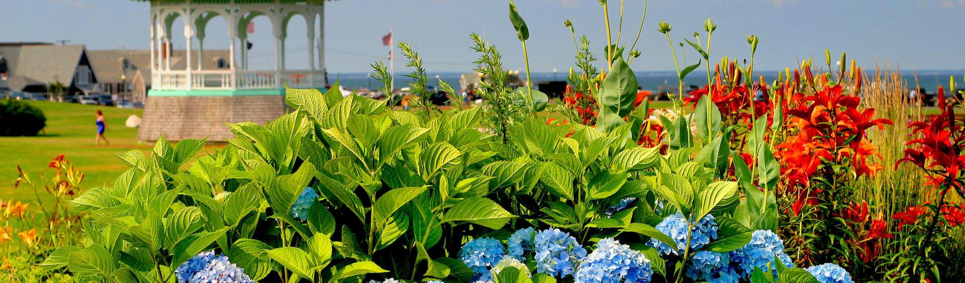 1920x563 Hours on Martha's Vineyard