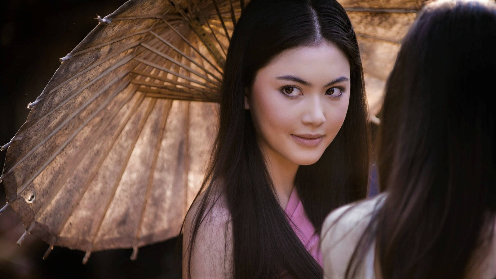 1600x900 Download Thailand Woman Davika Hoorne Wallpaper
