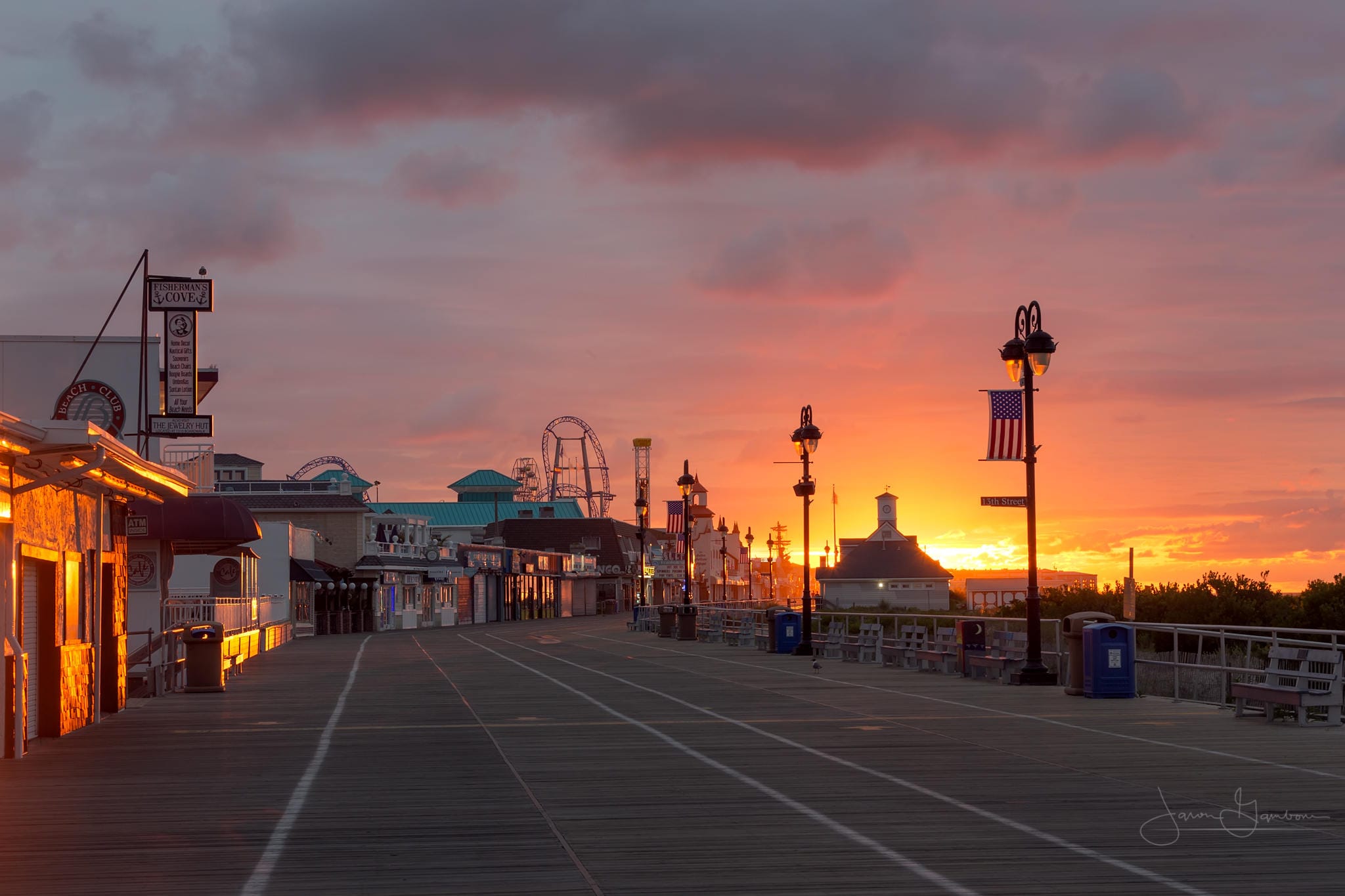 2048x1365 Ocean City NJ Boardwalk Sunrise: Metal or Canvas Print Hong Kong