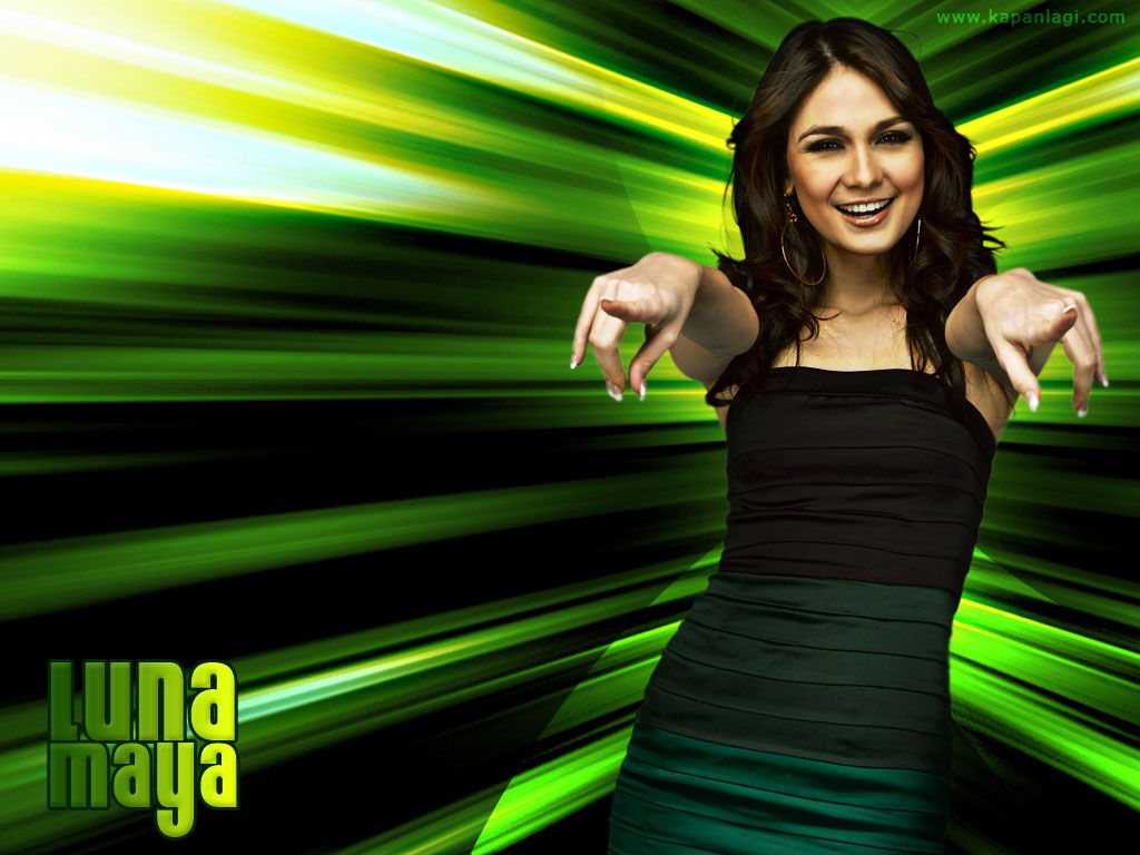1024x768 Luna Maya Gallery