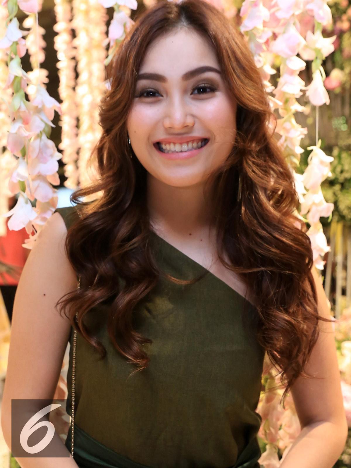 1200x1600 Ayu Ting Ting Wallpaper