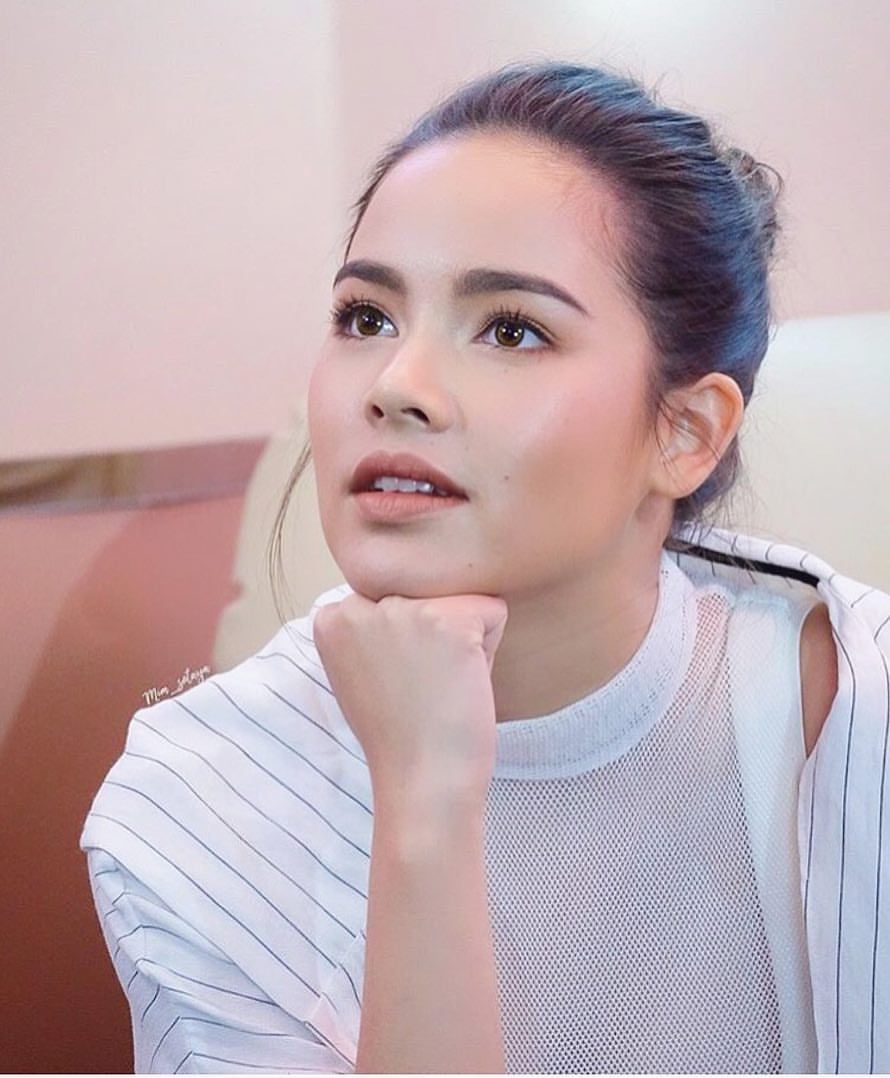 890x1078 Discover 160 Yaya Urassaya and urassaya sperbund ideas. actresses, celebrities, mark prin and more
