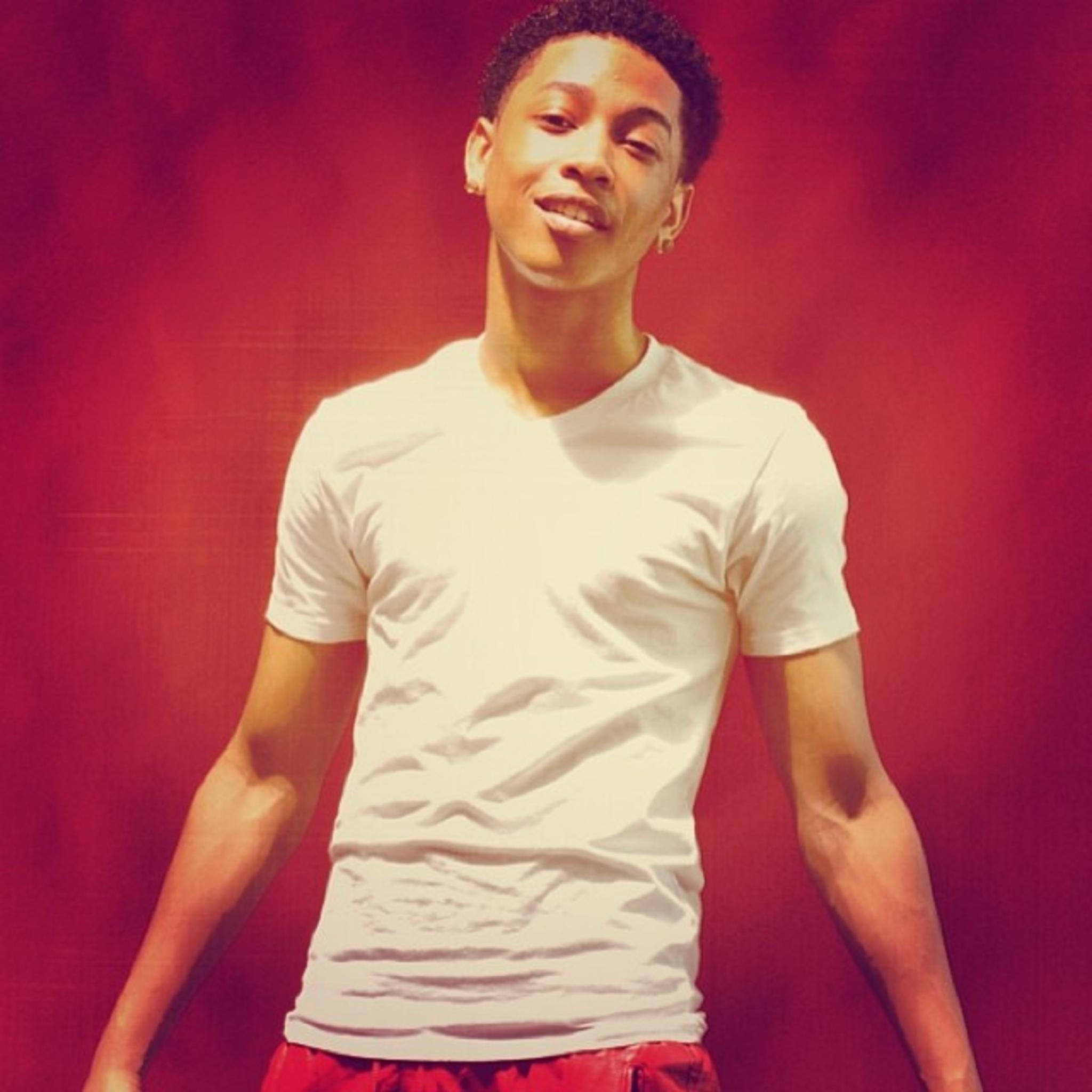 2048x2048 Jacob Latimore Wallpaper