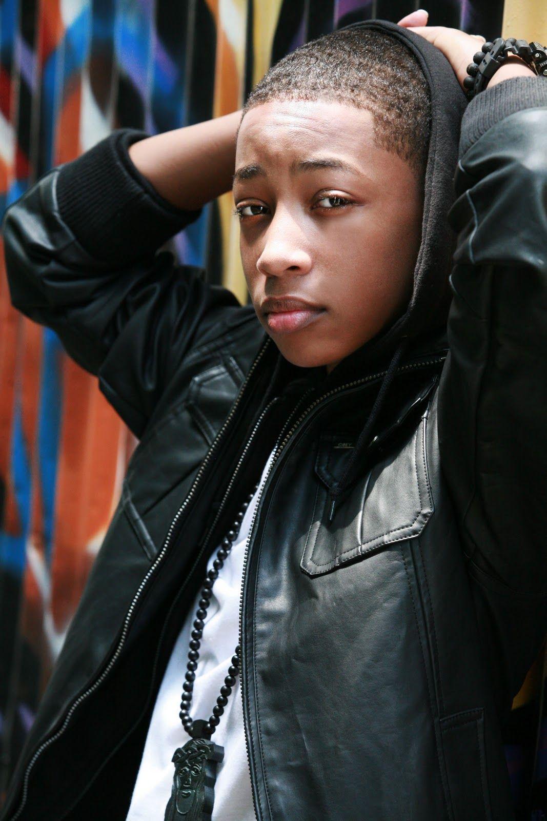 1067x1600 Jacob Latimore Wallpaper