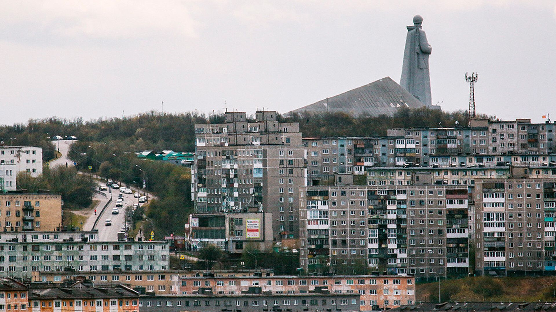 1920x1080 Why did the USSR build 'gray' houses?
