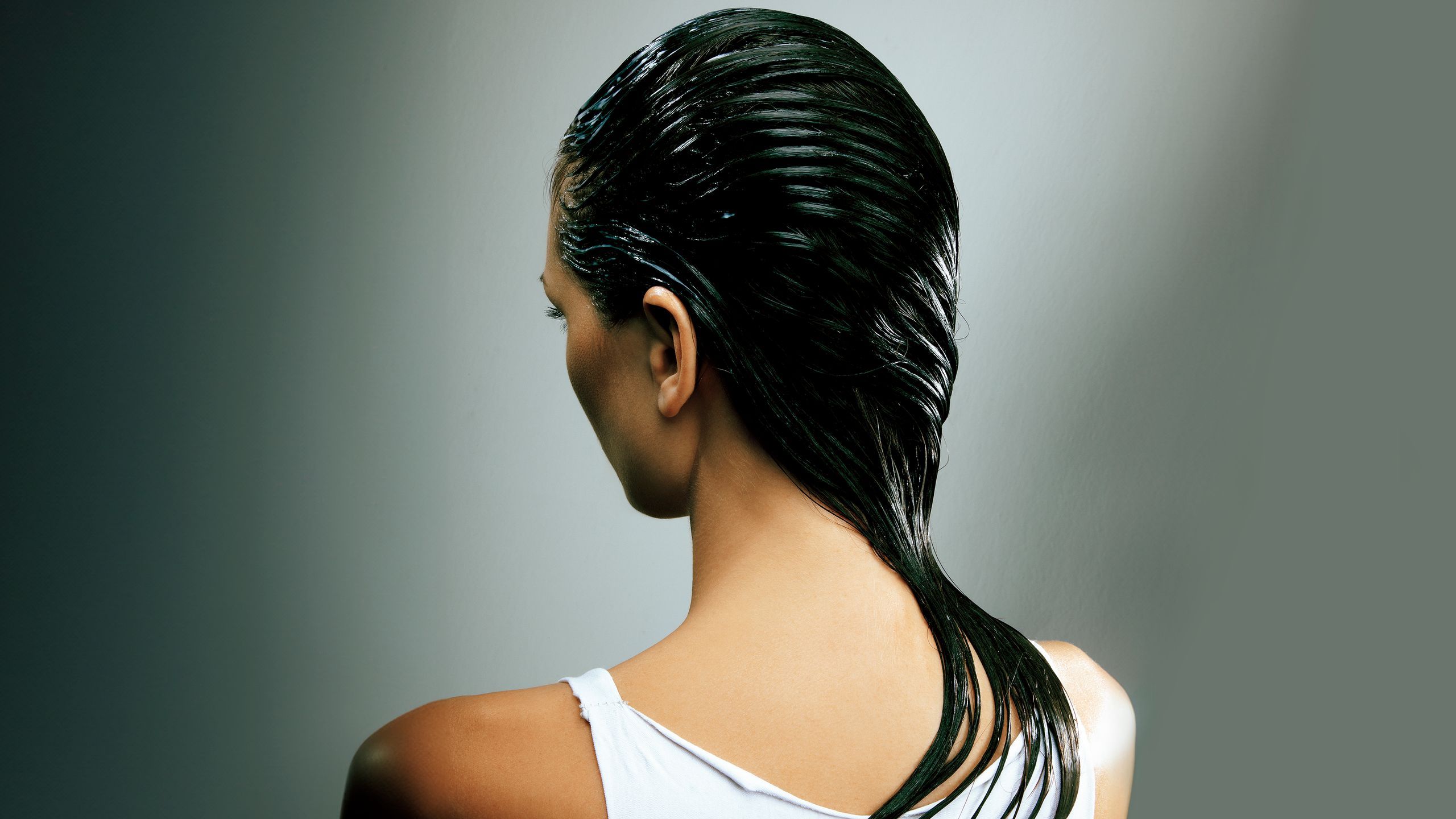 2560x1440 How To Air Dry Your Hair—the Right Way