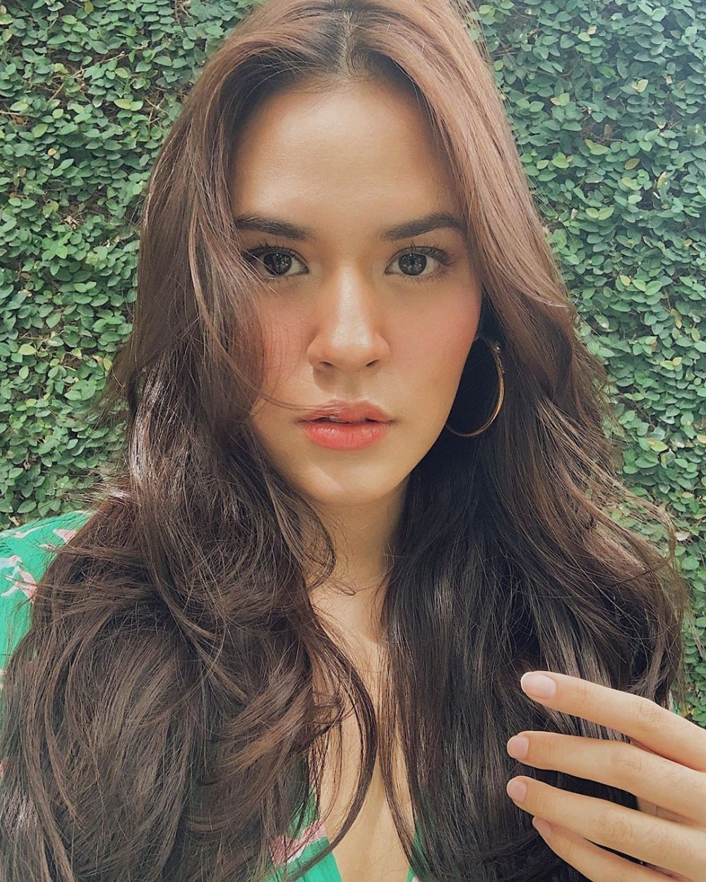 1000x1250 Potret Selfie Raisa dengan Makeup Natural, Manis Banget Gaes!