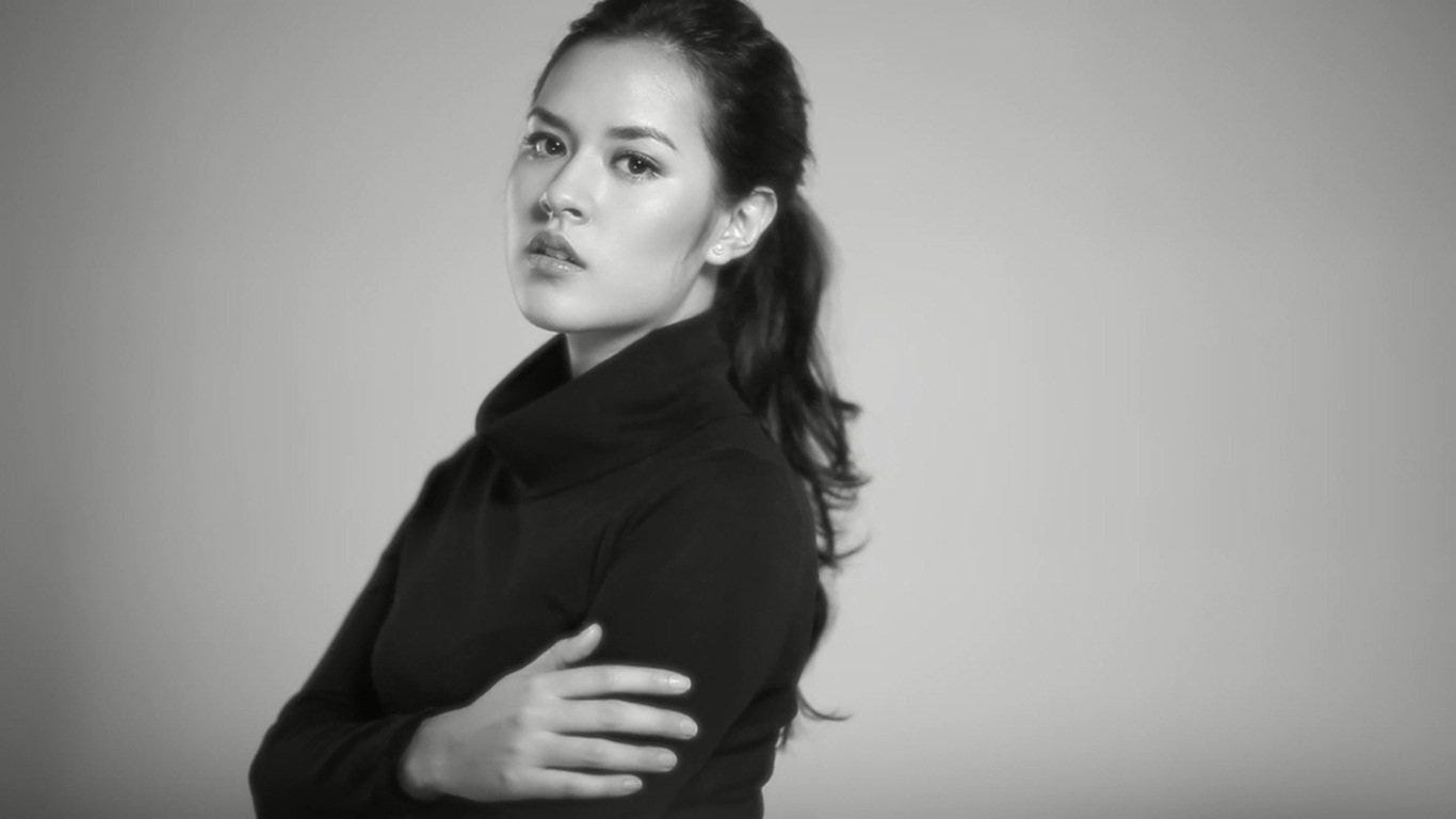 1366x768 Raisa Andriana dan Mengapa Saya Menolaknya. by. nad