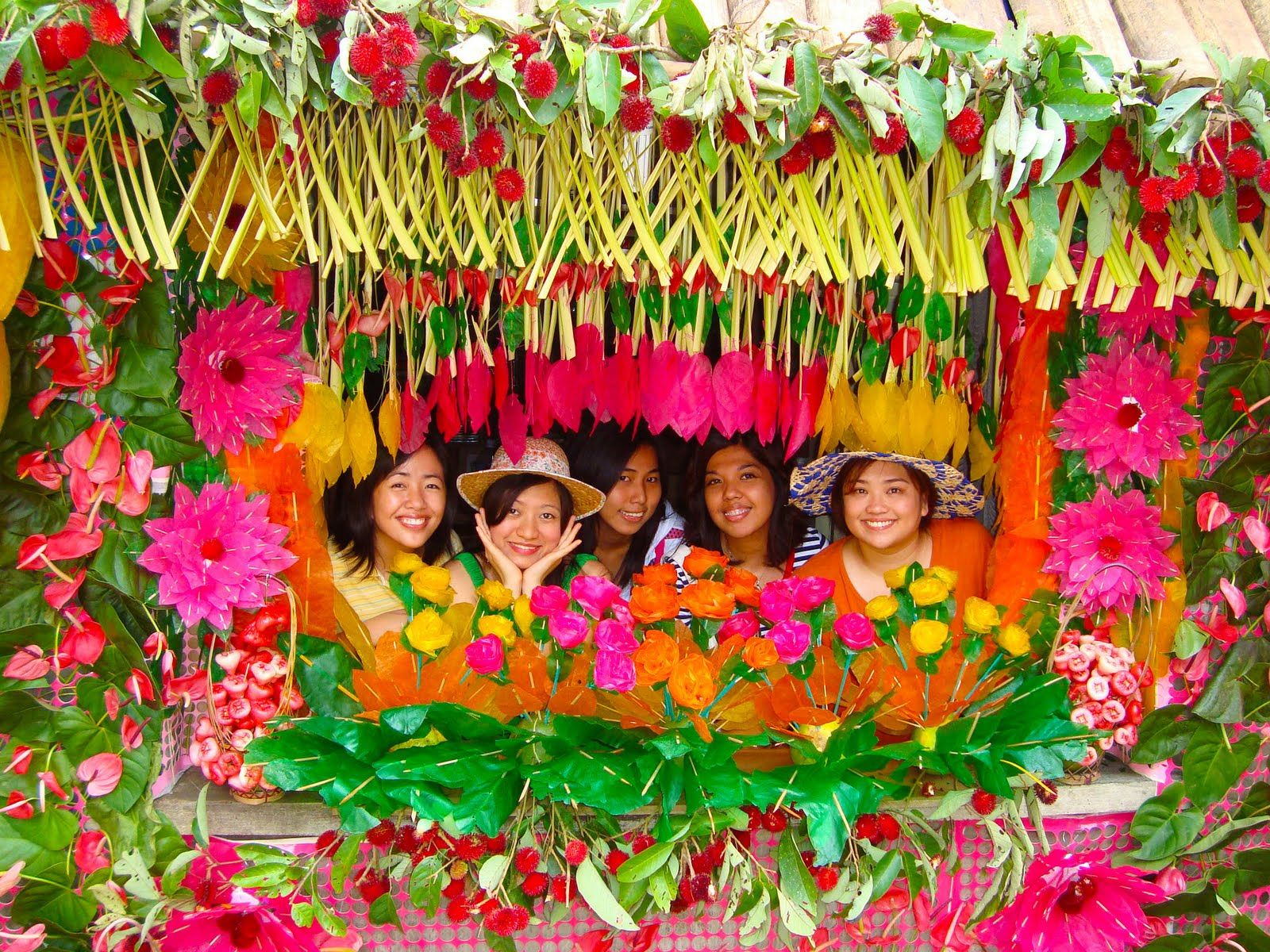 1600x1200 what i've been up to: Pahiyas Festival 2009