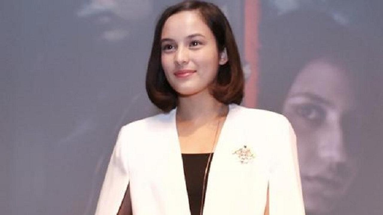 1280x720 Pamer Foto Masa Kecil, Wajah Chelsea Islan Jadi Sorotan