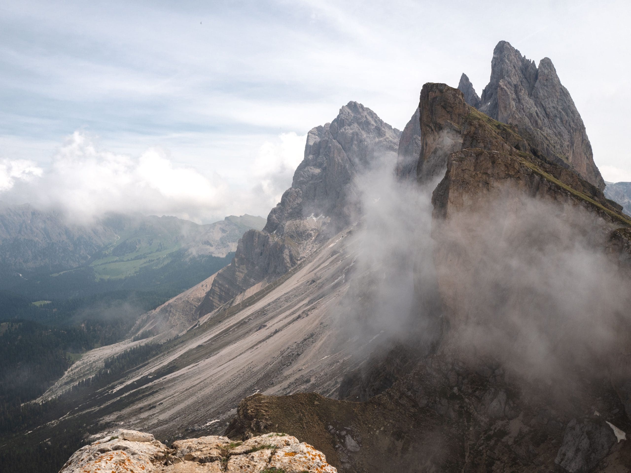 2560x1920 Destination - Seceda, Dolomites, Italy