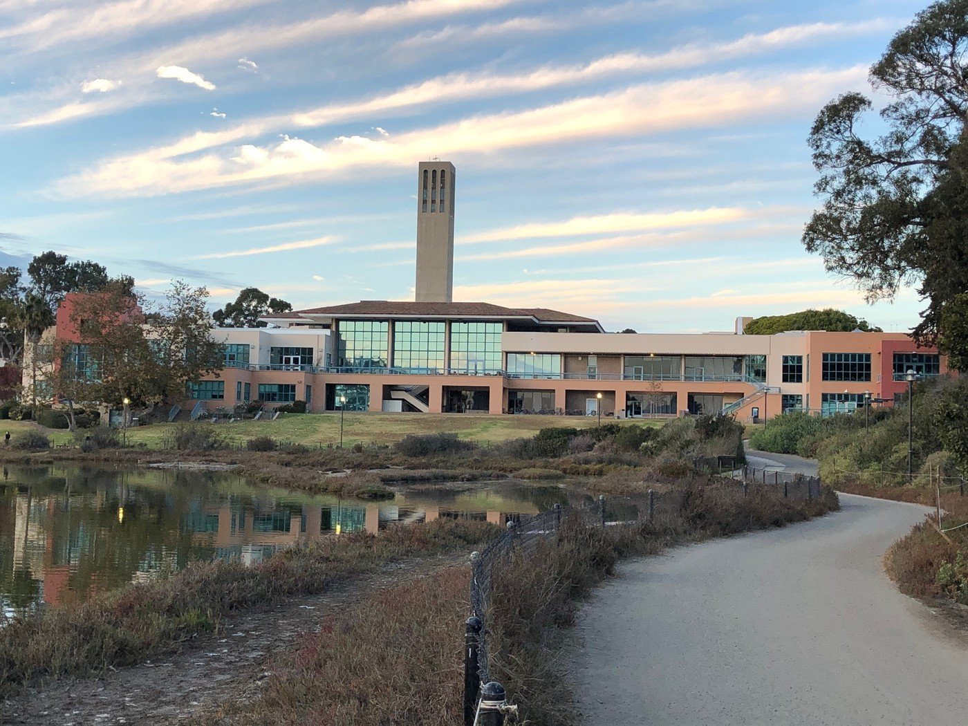 1400x1050 University Center
