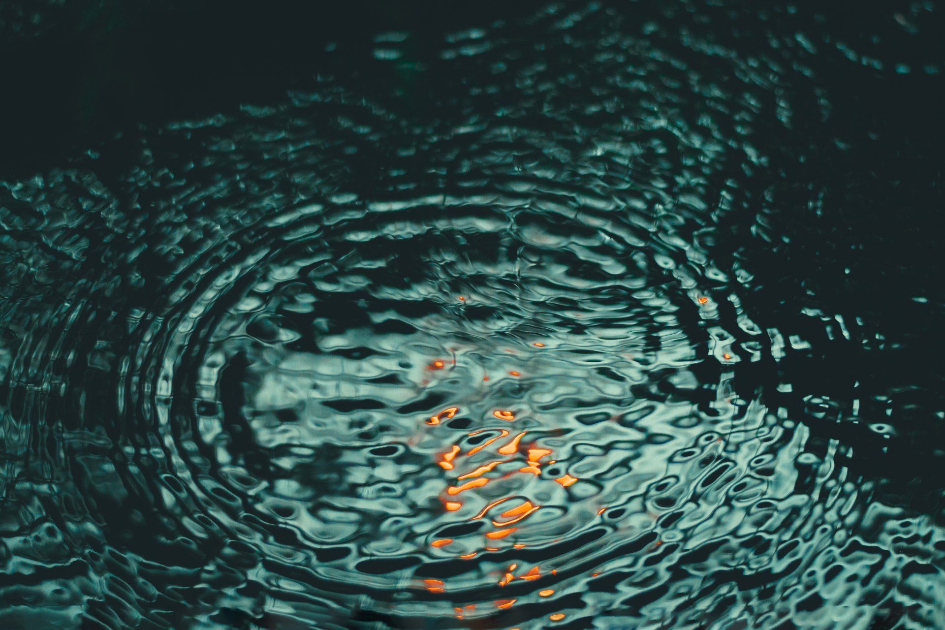 1920x1280 4K Ultra HD Nature's Water Ripples Wallpaper