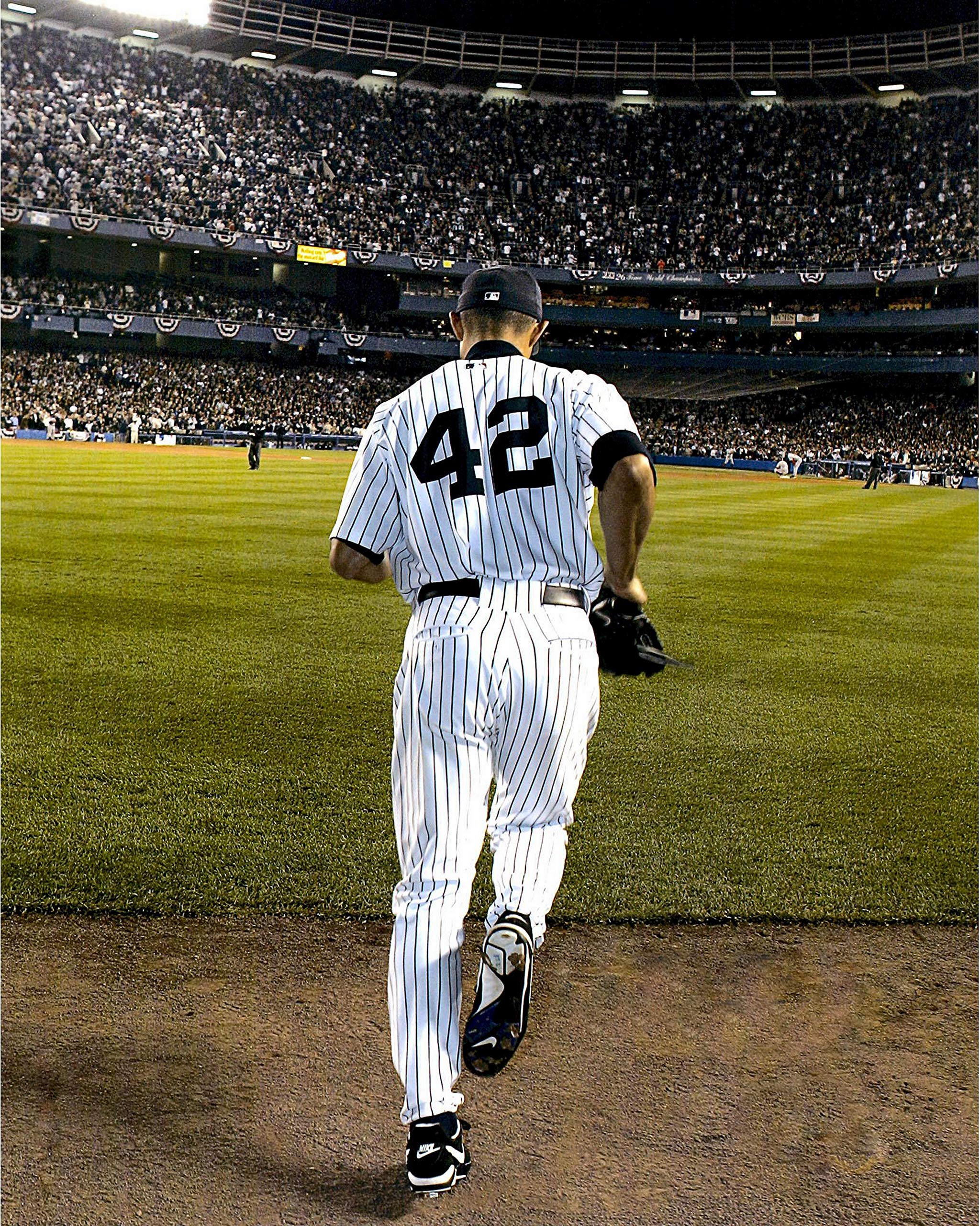 2048x2560 Enter Sandman Mo Mariano Rivera World Series Win At Yankee Stadium 16x20 Photo Print NY Yankees : Sports & Outdoors