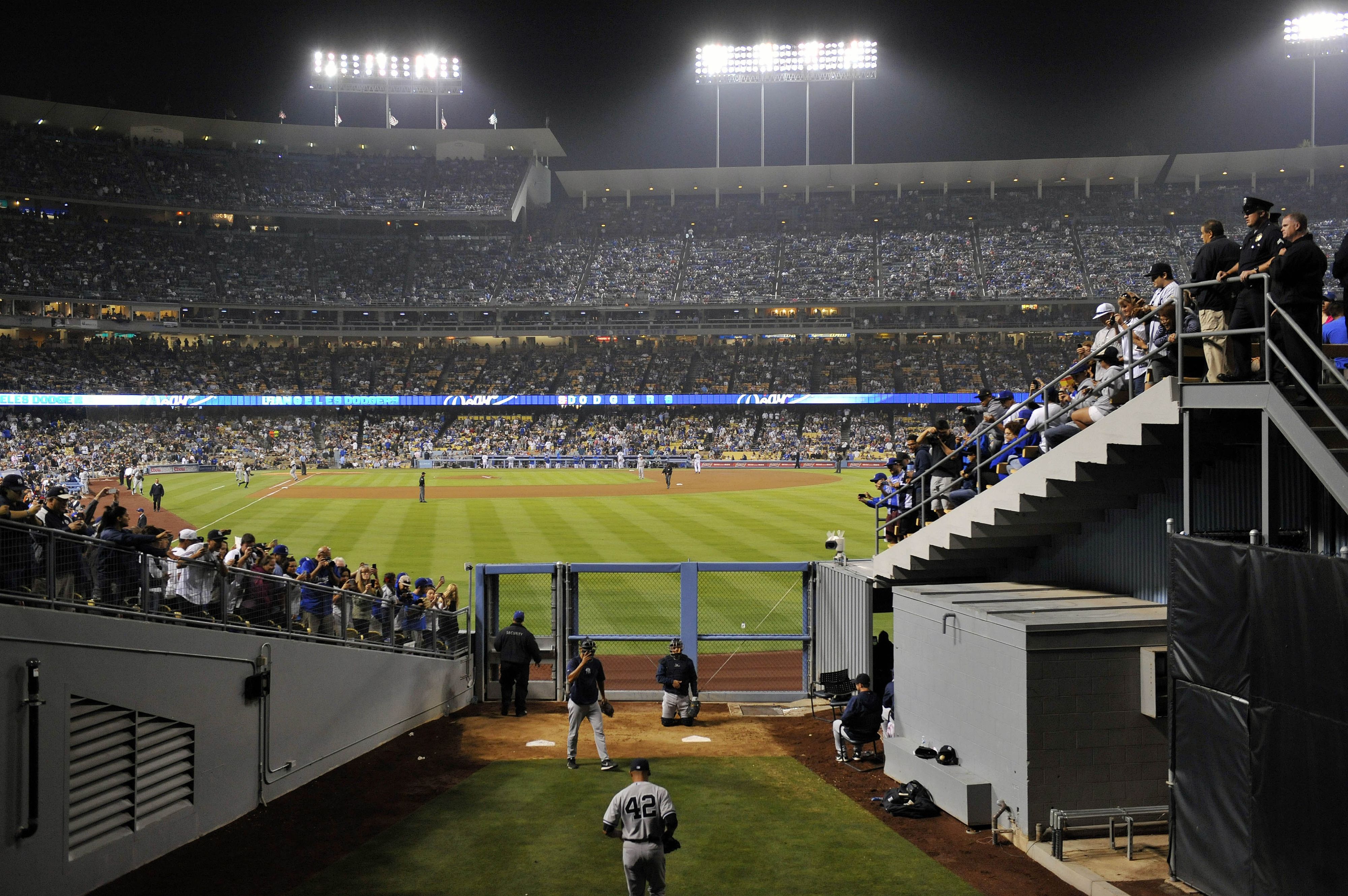 4000x2660 Mariano Rivera gets the call in Dodgers stadium