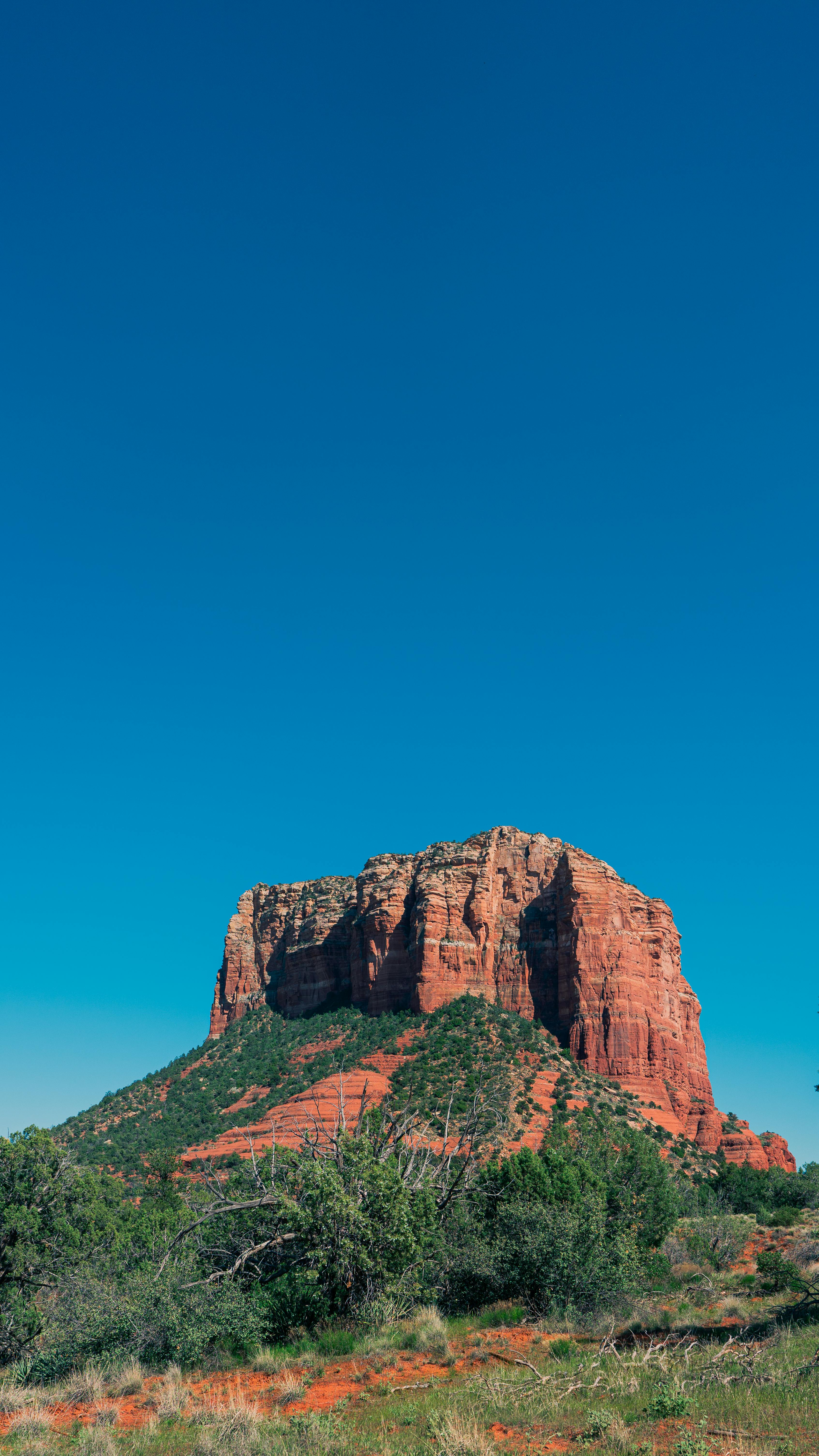 3386x6019 Scenic View of a Red Rock Formation in Sedona, Arizona, USA · Free