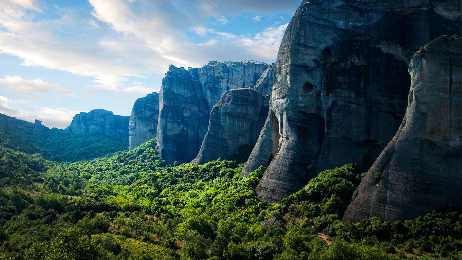 1920x1080 Rock formations in the Meteora, Trikala, Thessaly, Greece. Windows Spotlight Image
