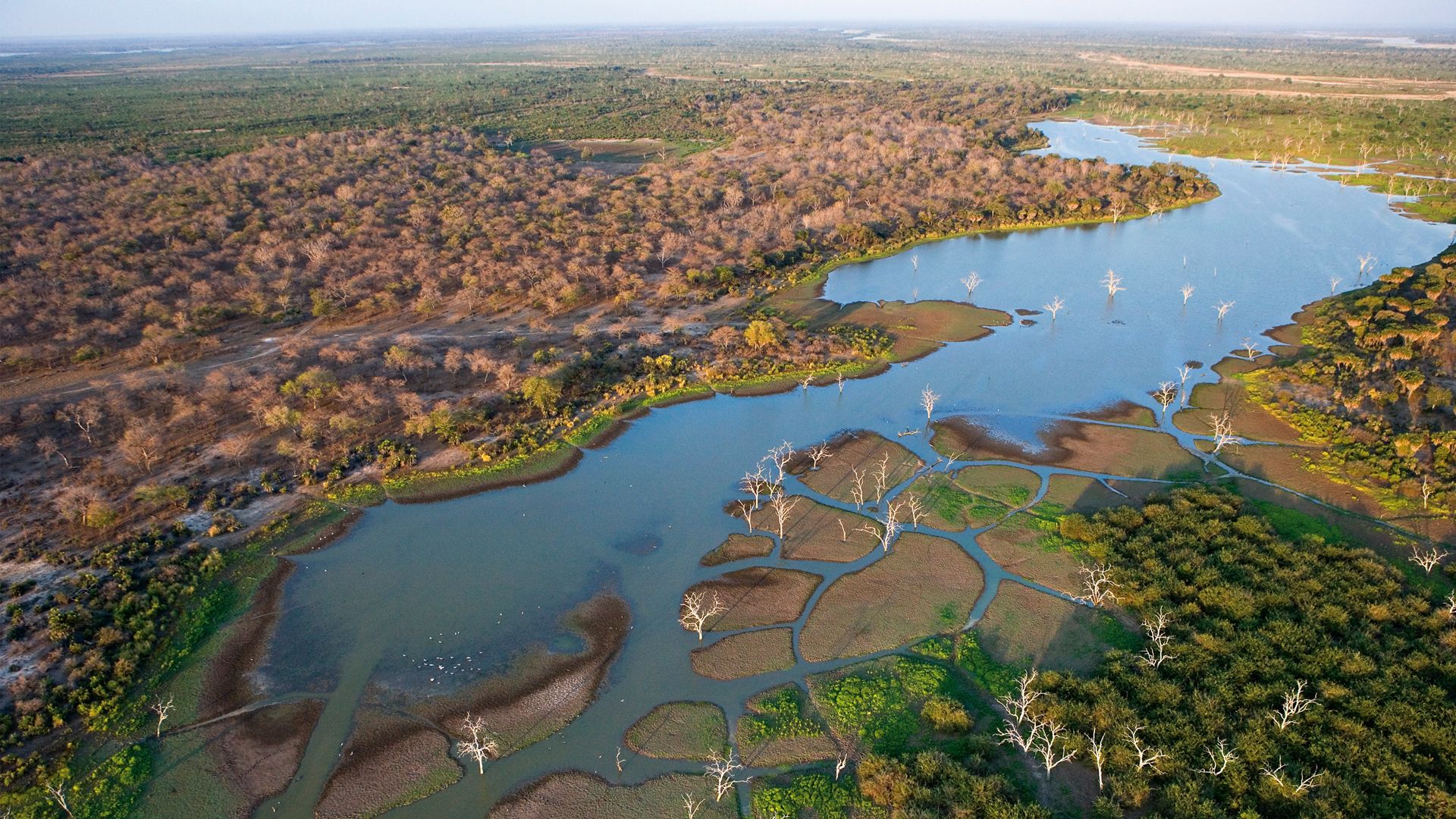 1920x1080 Why is Okavango Delta a tourist attraction?. &Beyond