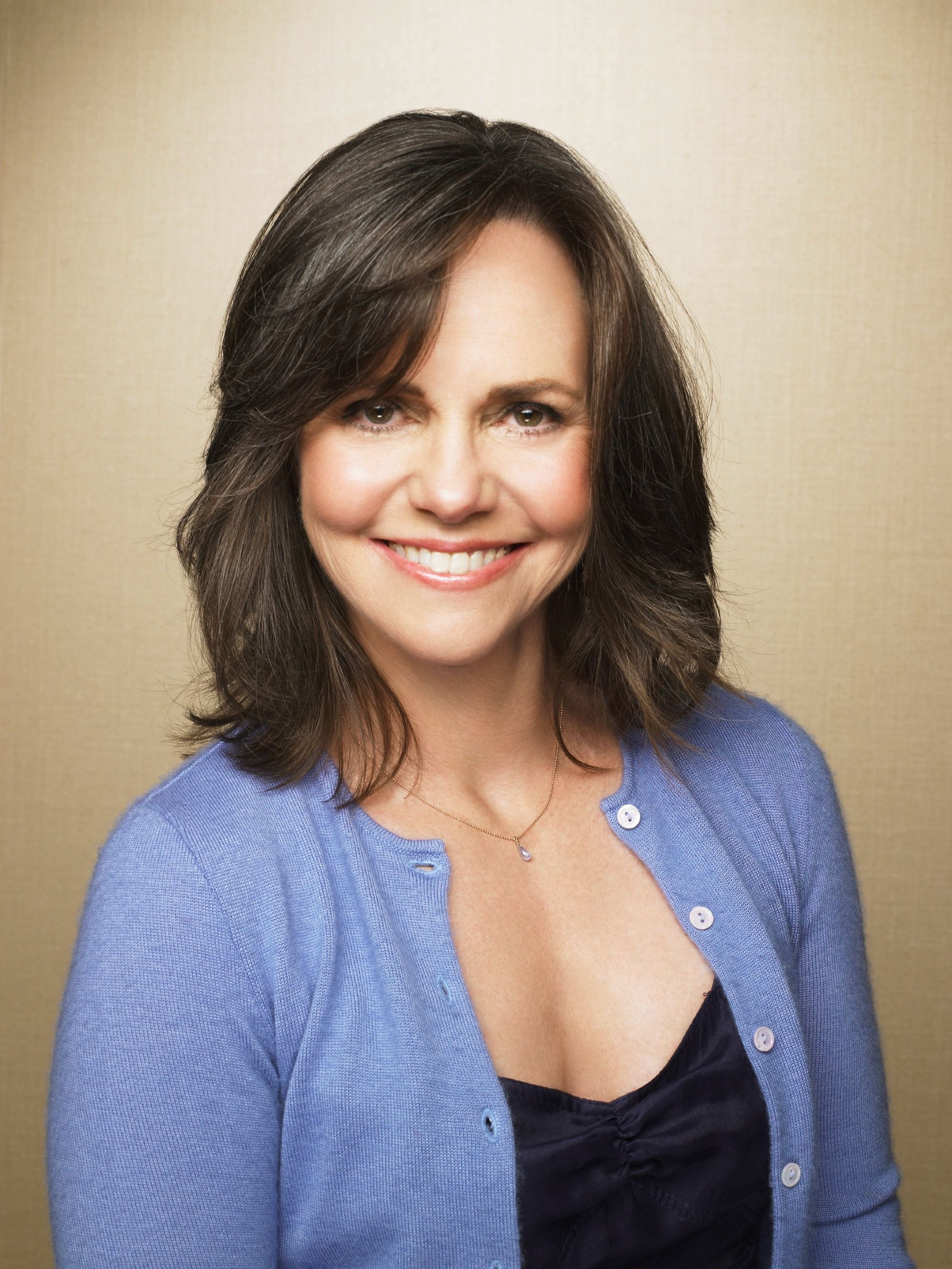 2000x2665 Sally Field Wallpaper